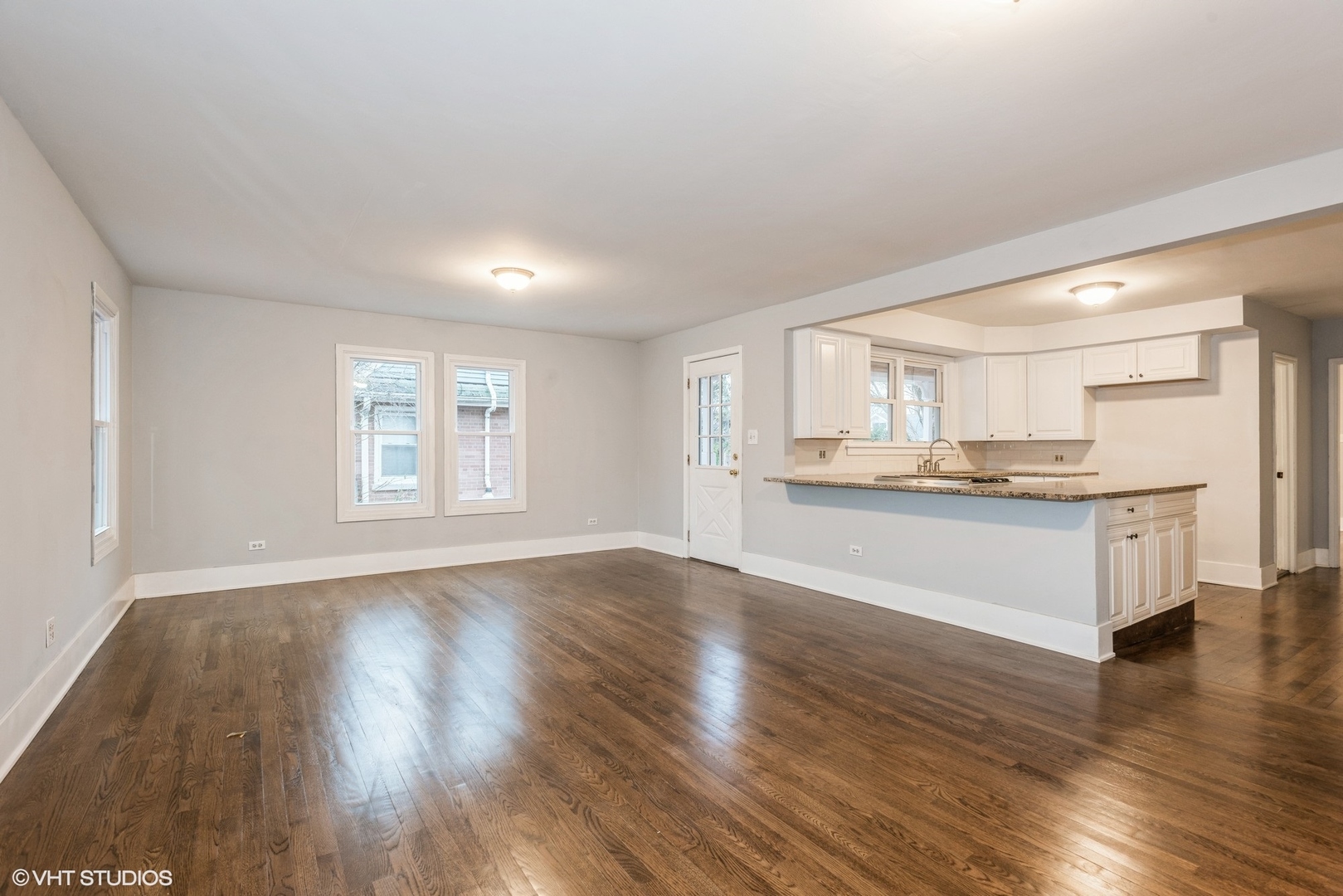 261 N Evergreen Avenue
