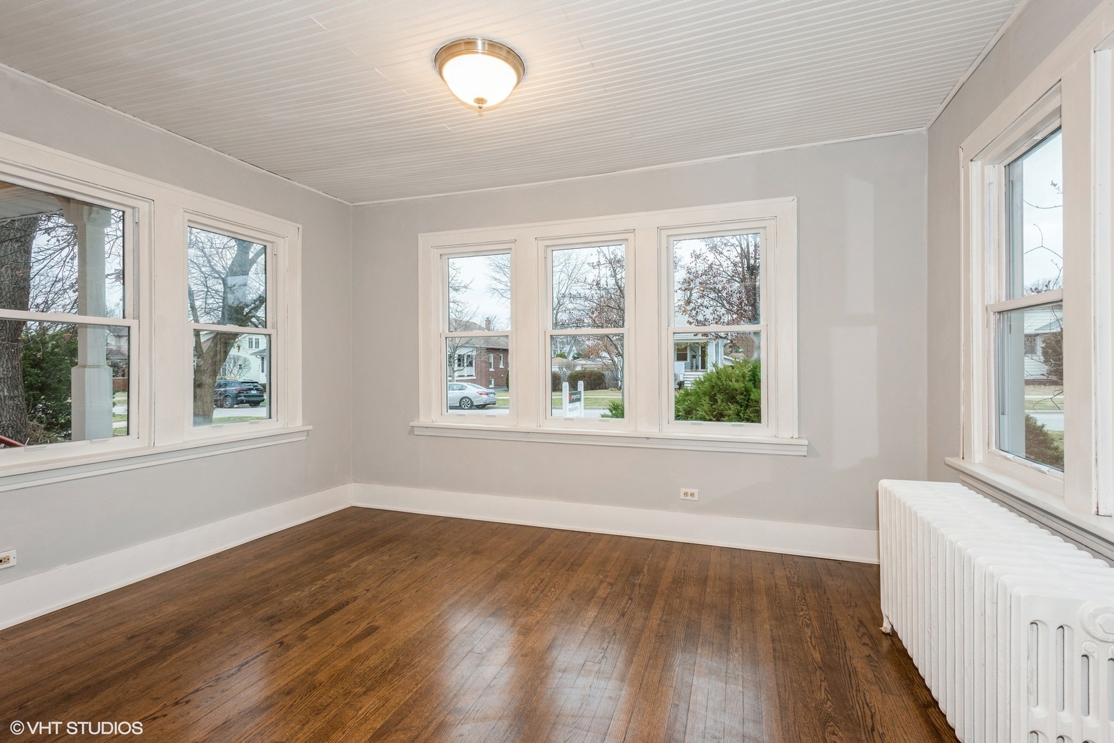 261 N Evergreen Avenue
