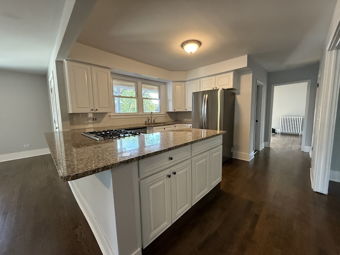 261 N Evergreen Avenue