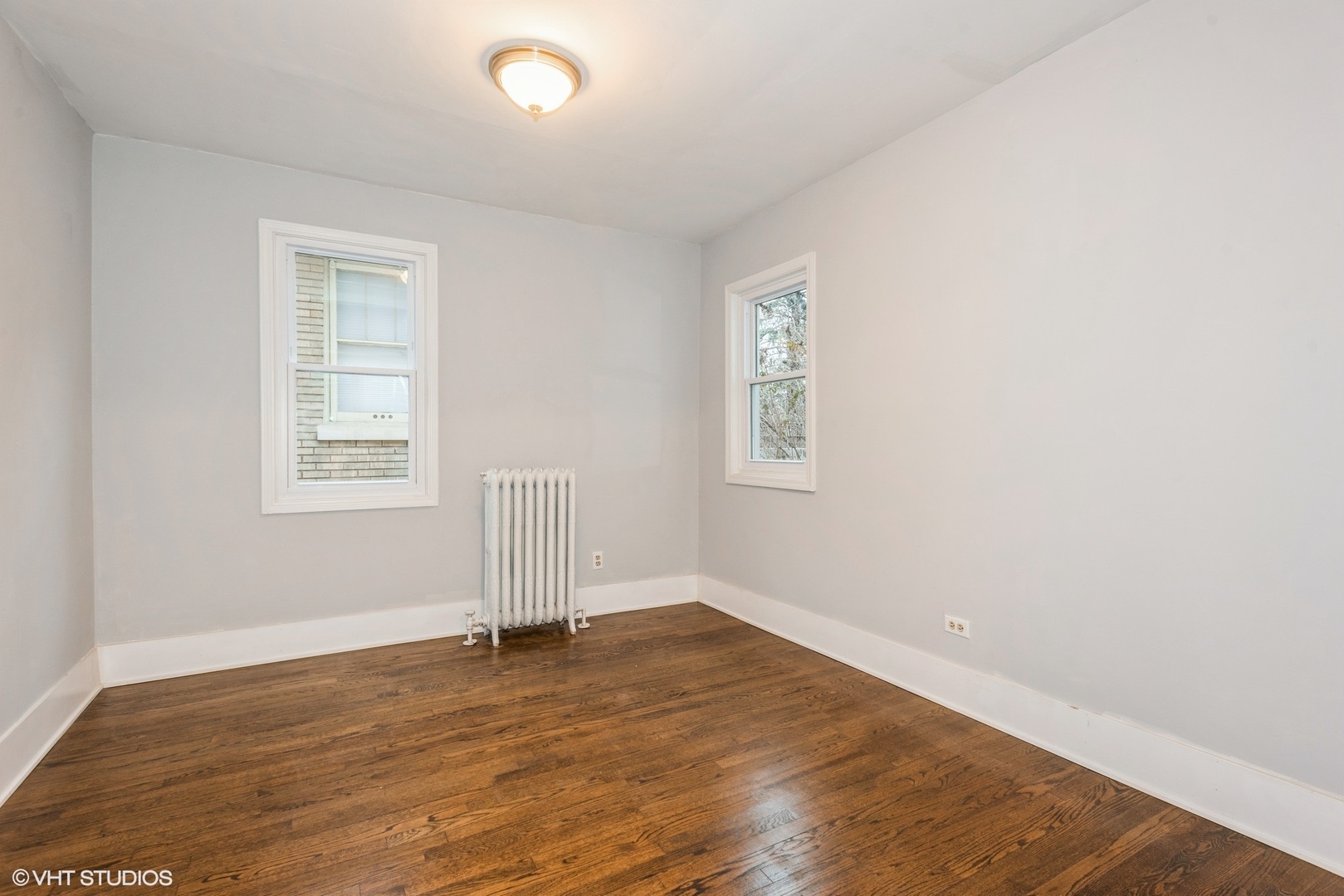 261 N Evergreen Avenue
