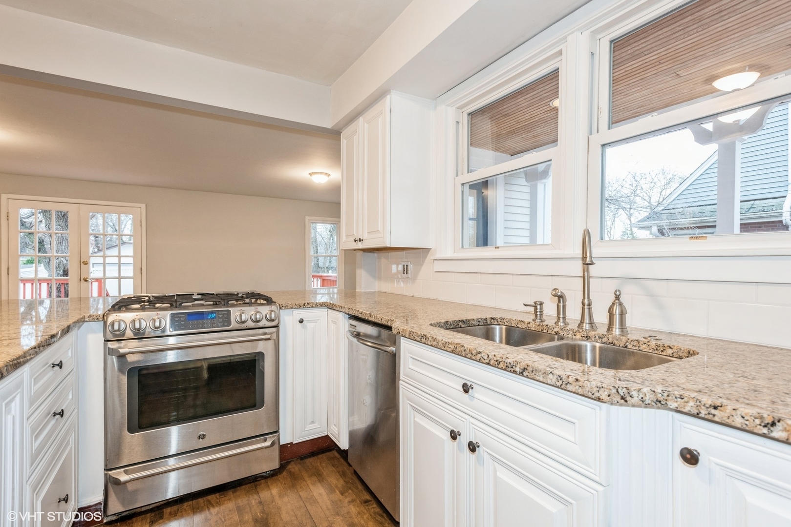 261 N Evergreen Avenue