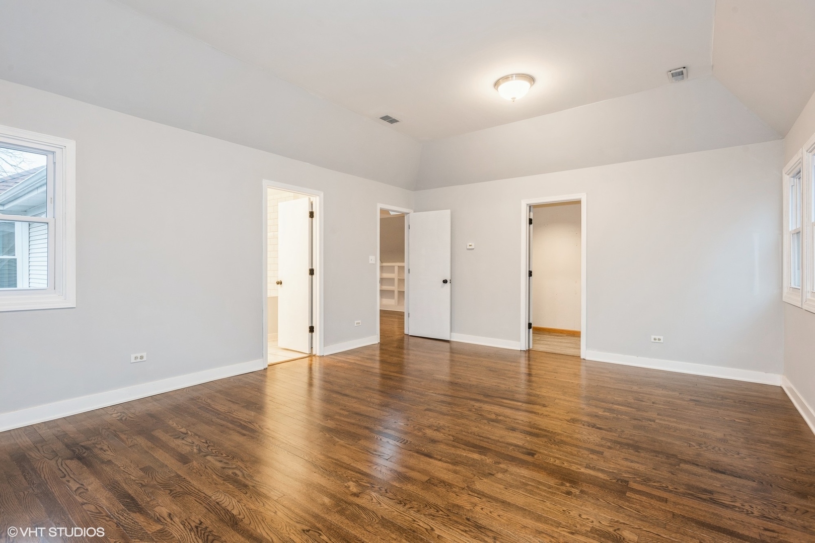 261 N Evergreen Avenue
