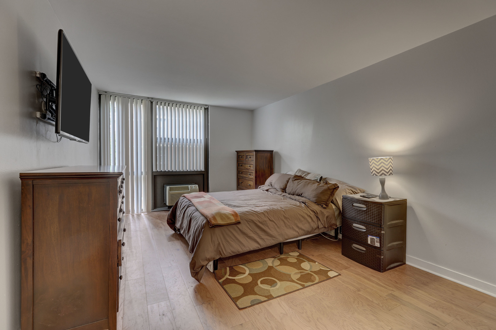 2941 S Michigan Avenue Unit: 305