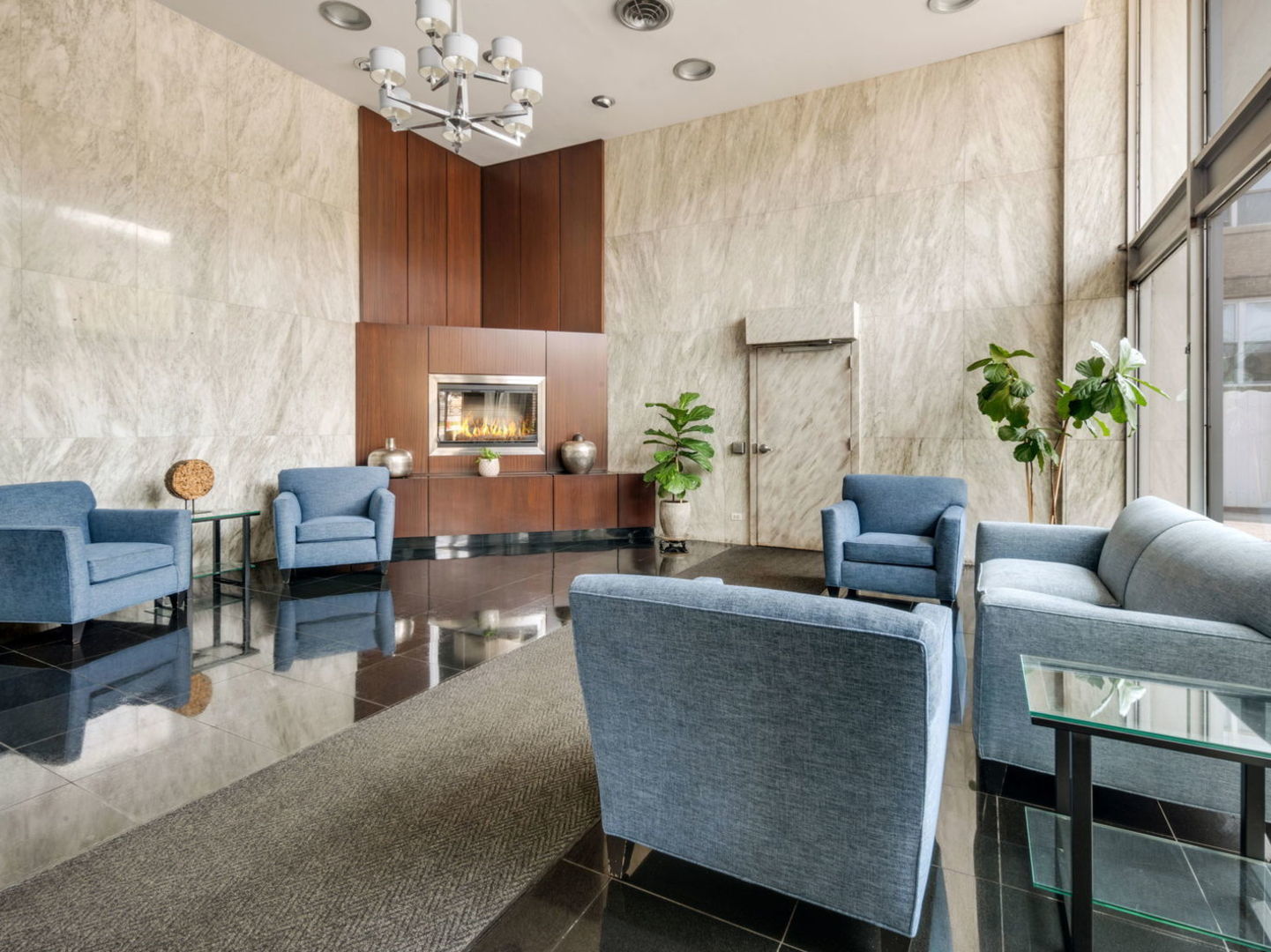 6145 N Sheridan Road Unit: 12D