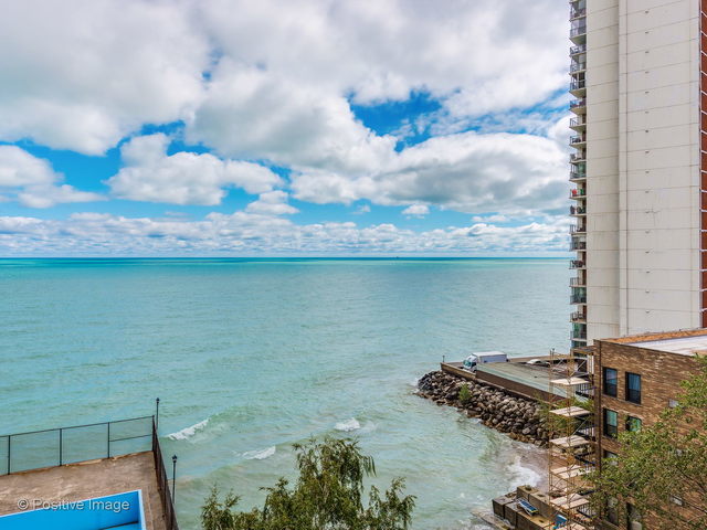 6145 N Sheridan Road Unit: 12D
