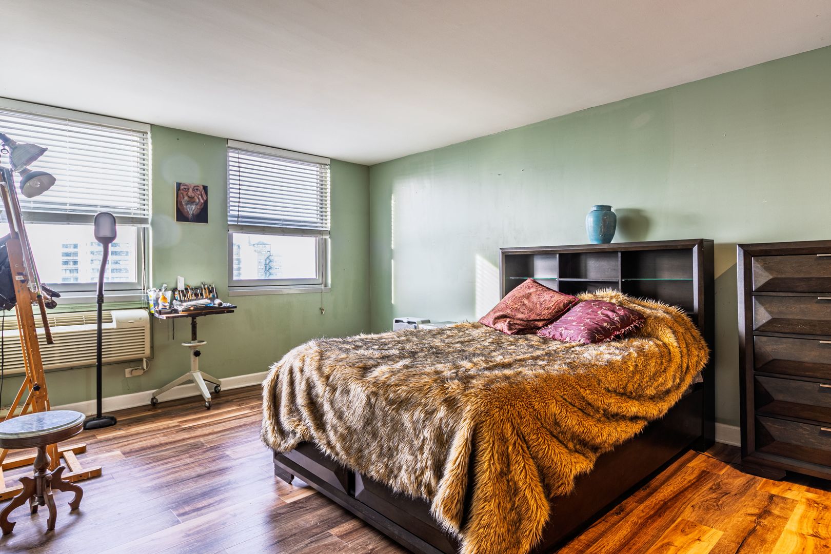 6145 N Sheridan Road Unit: 12D