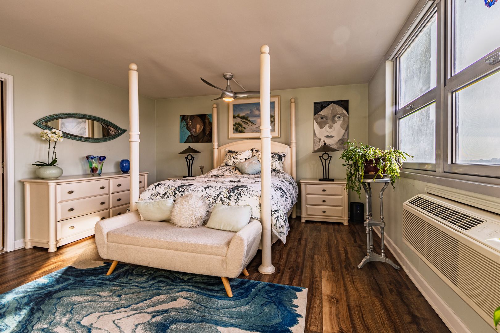 6145 N Sheridan Road Unit: 12D