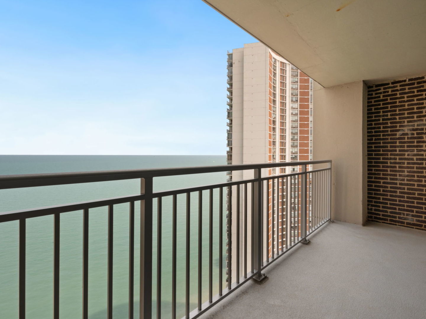 6145 N Sheridan Road Unit: 12D
