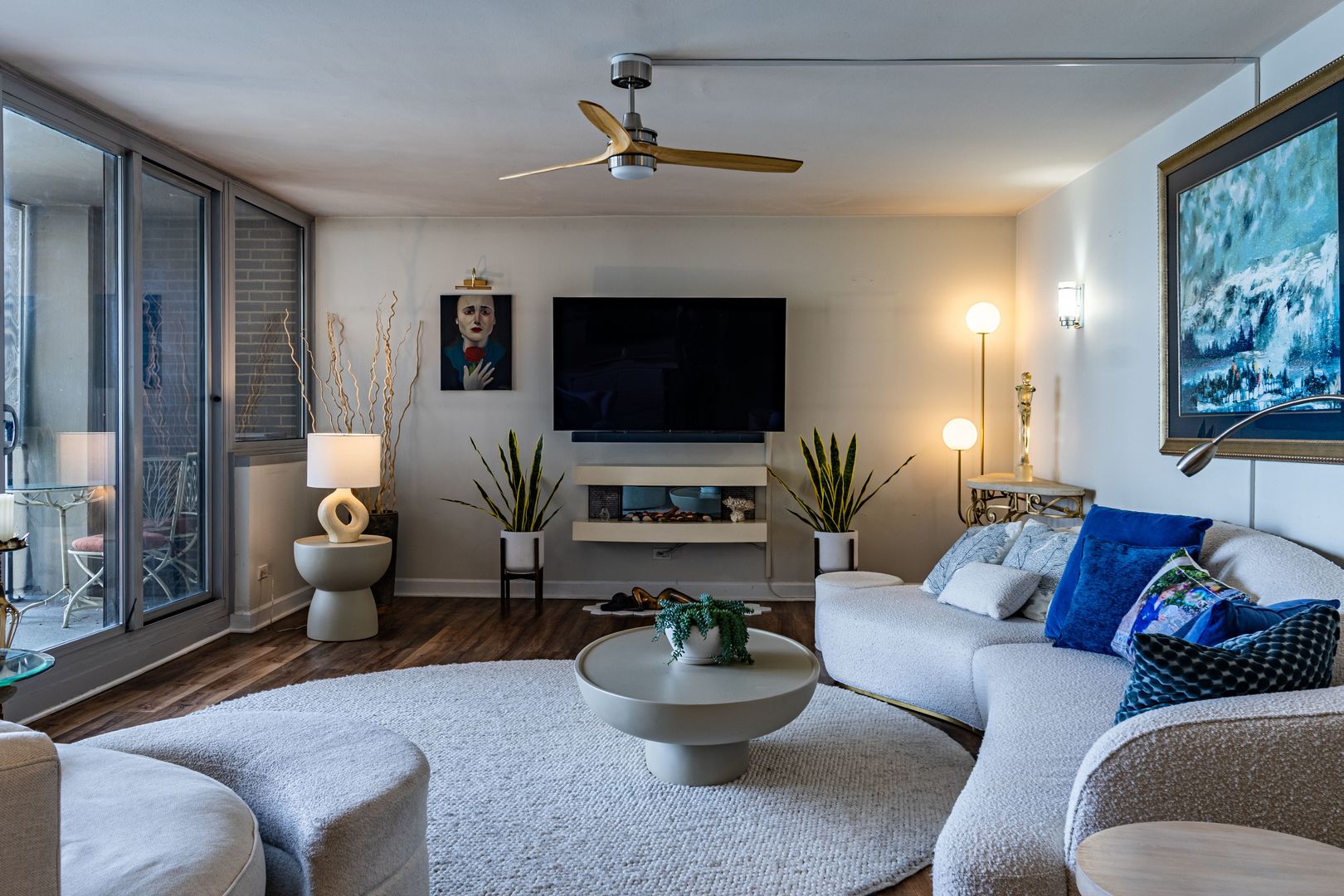 6145 N Sheridan Road Unit: 12D