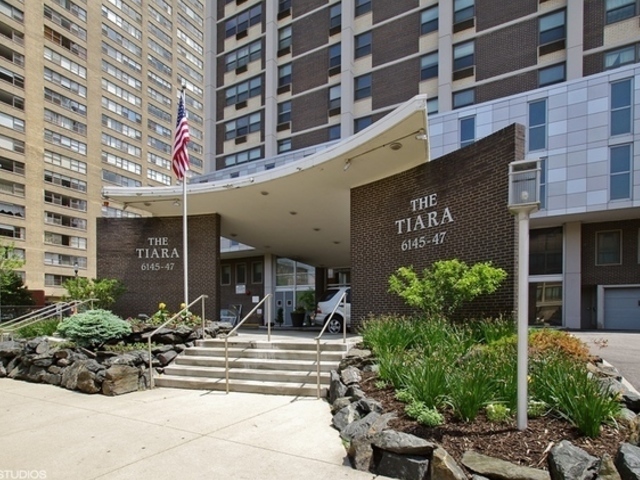 6145 N Sheridan Road Unit: 12D