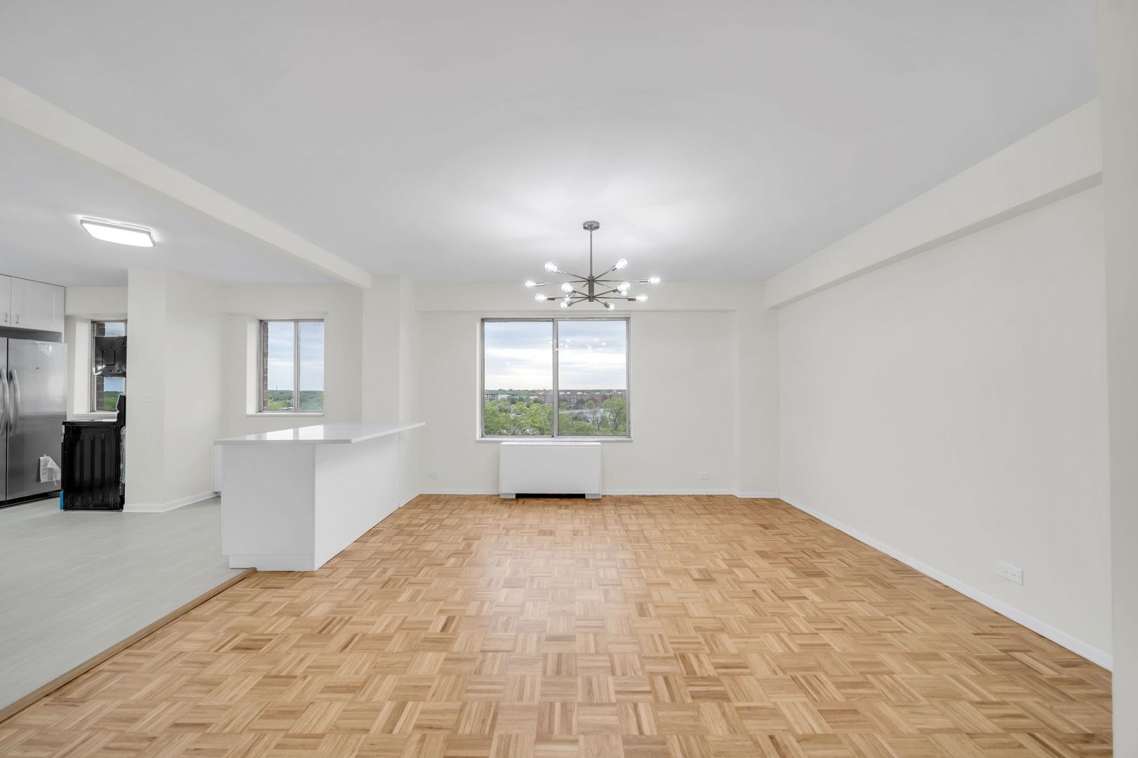 7033 N KEDZIE Avenue Unit: 815