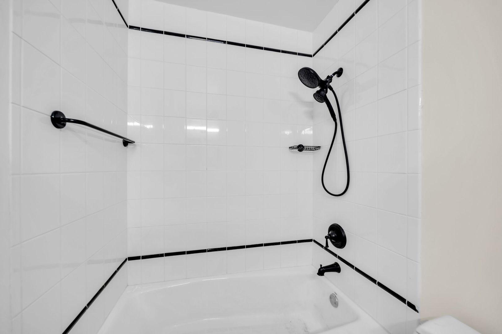 7033 N KEDZIE Avenue Unit: 815