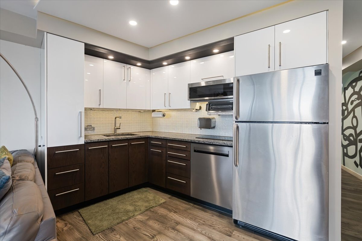 300 N State Street Unit: 4326