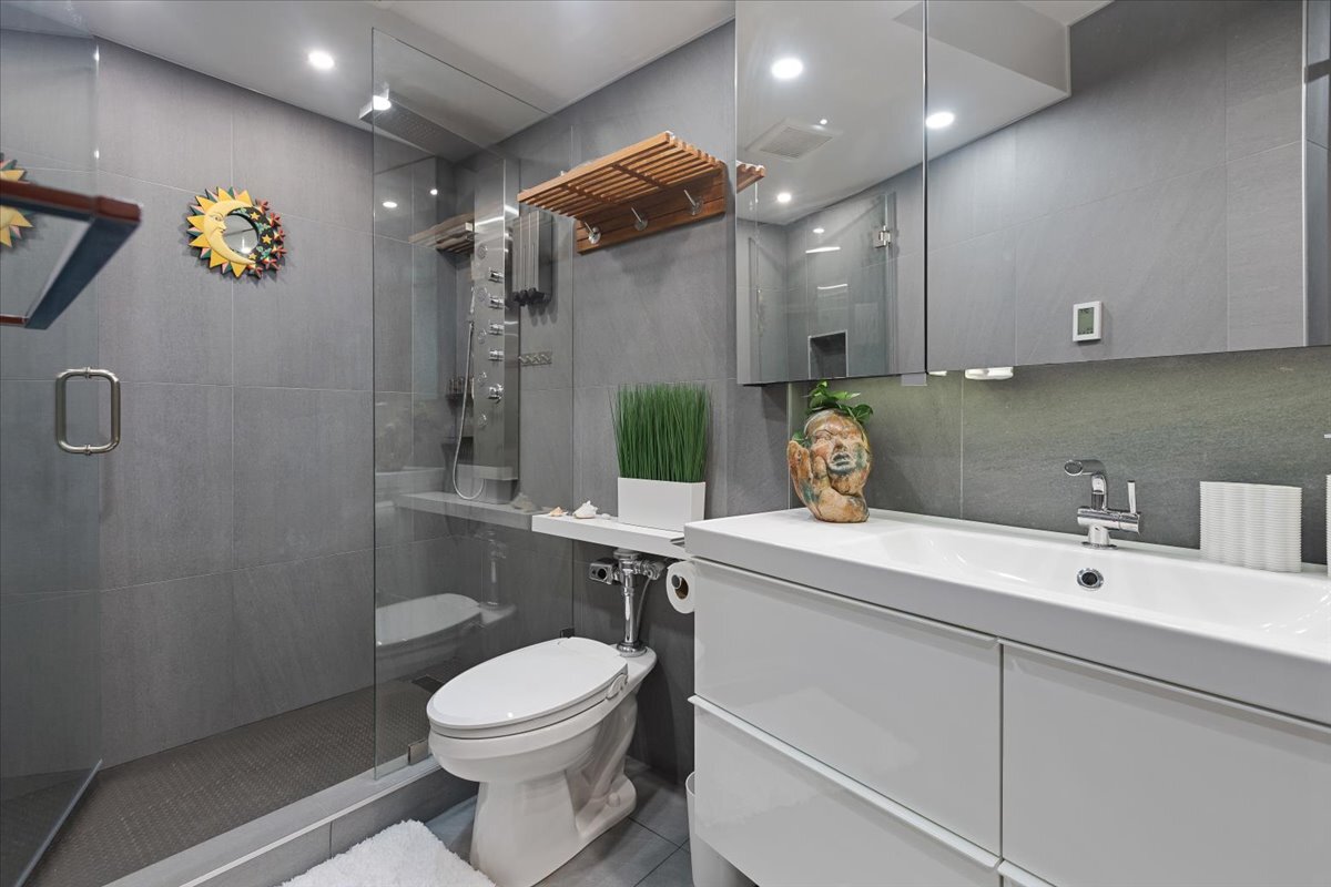300 N State Street Unit: 4326