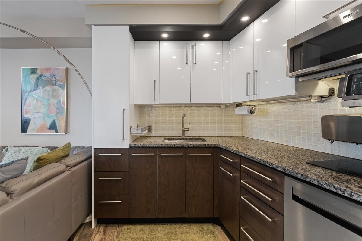 300 N State Street Unit: 4326