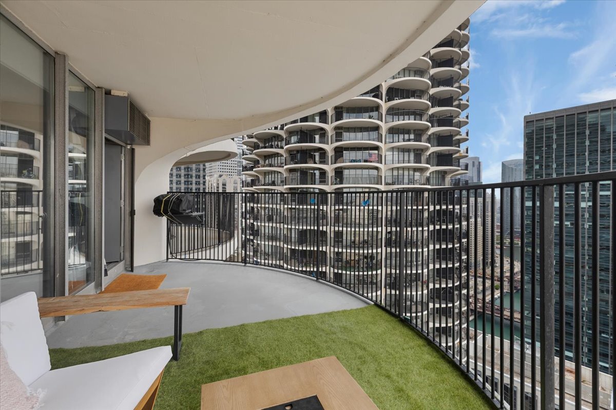 300 N State Street Unit: 4326