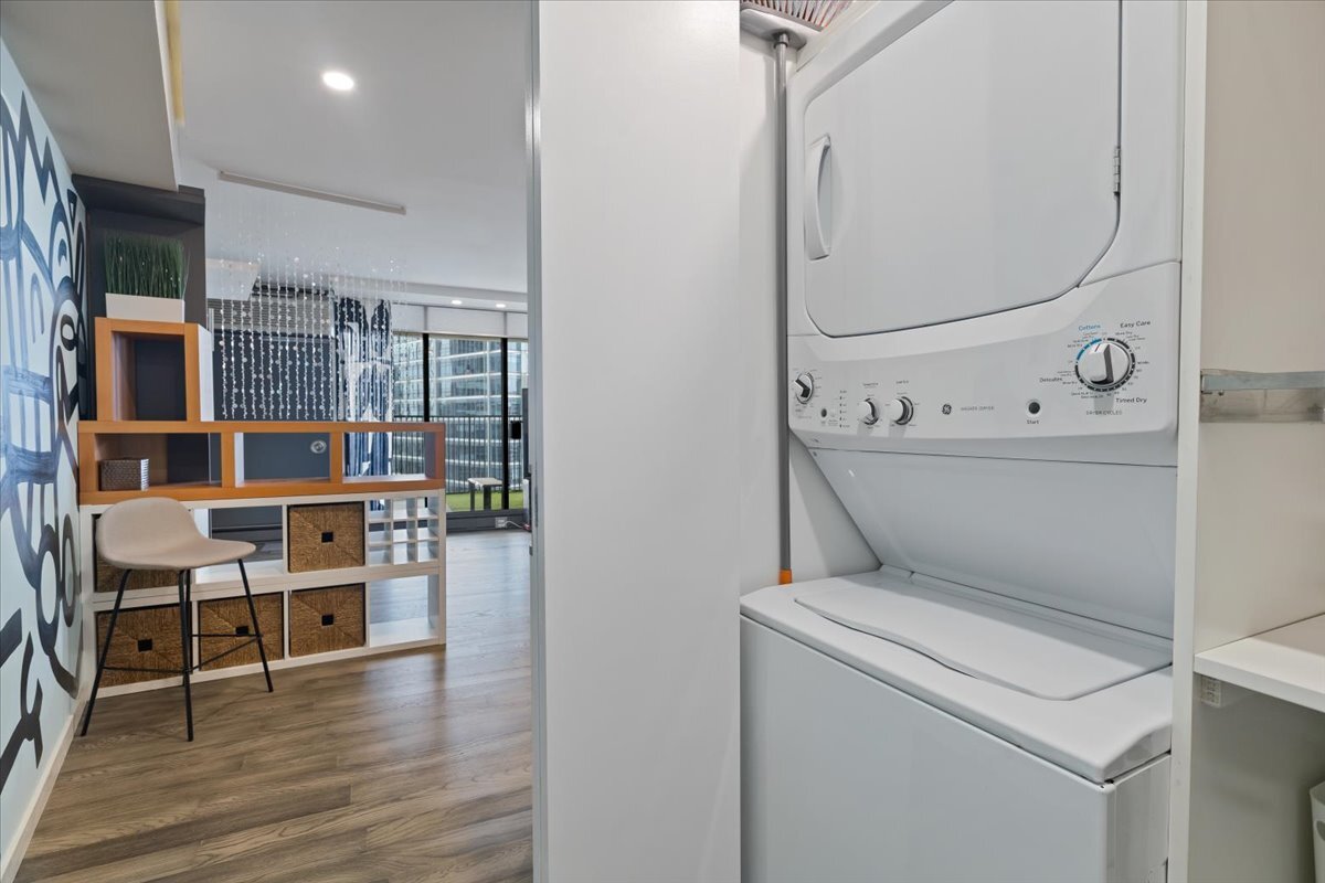 300 N State Street Unit: 4326