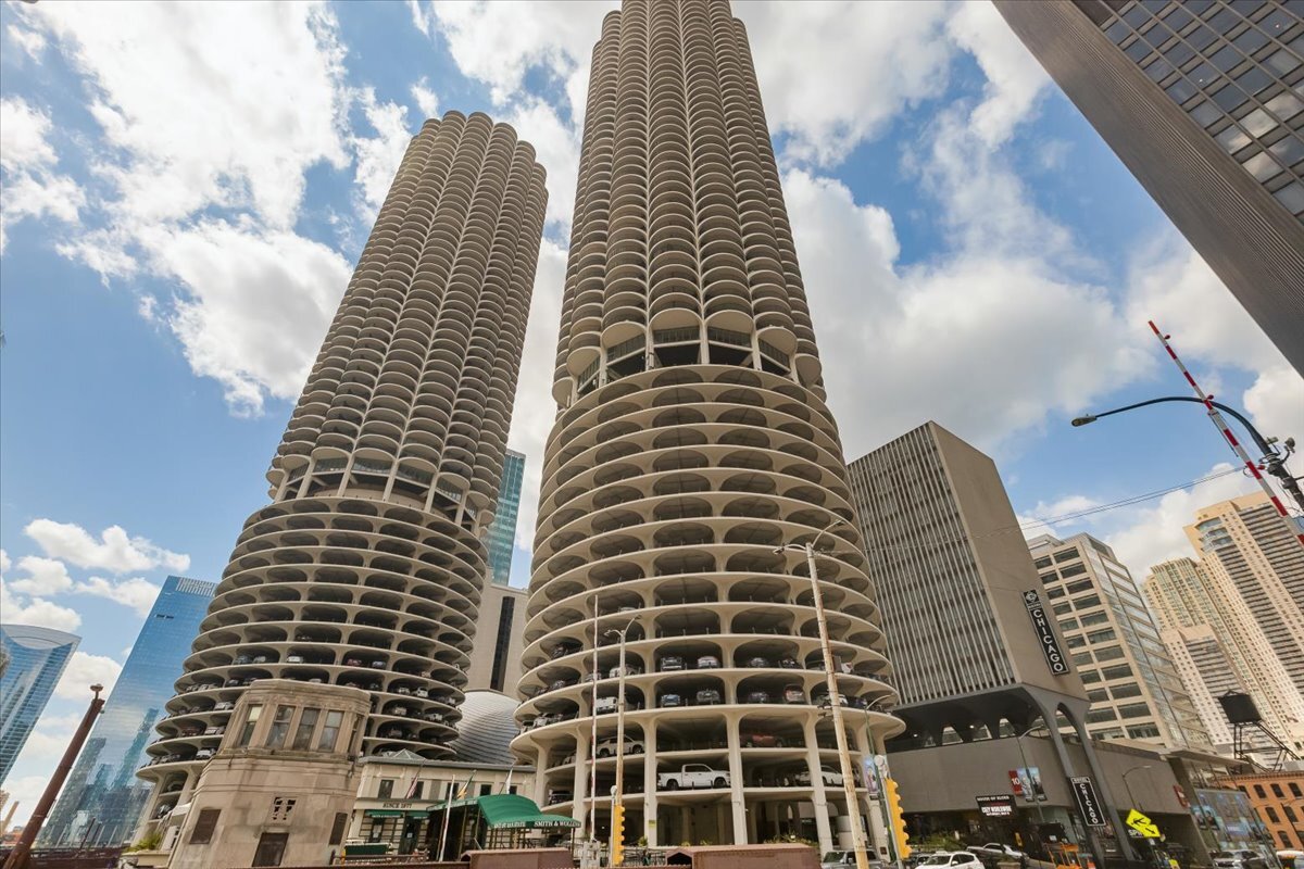 300 N State Street Unit: 4326