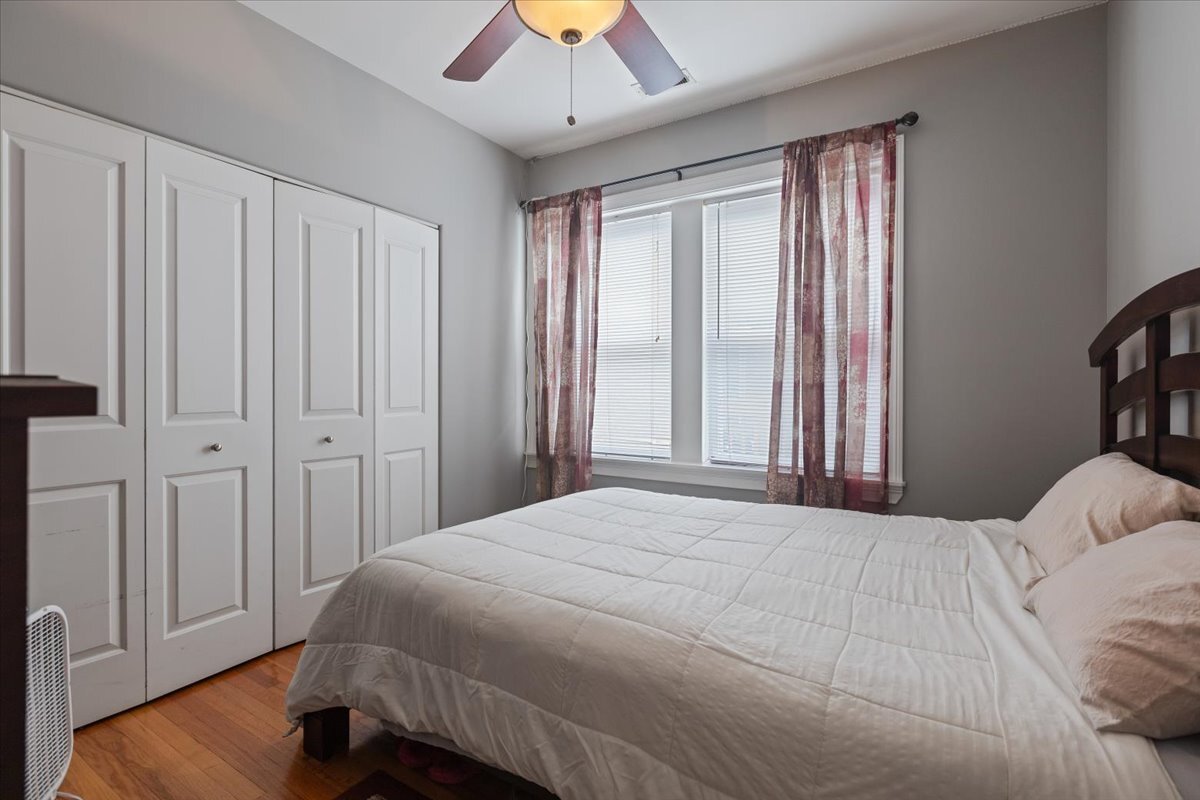 7050 N Damen Avenue Unit: 3S