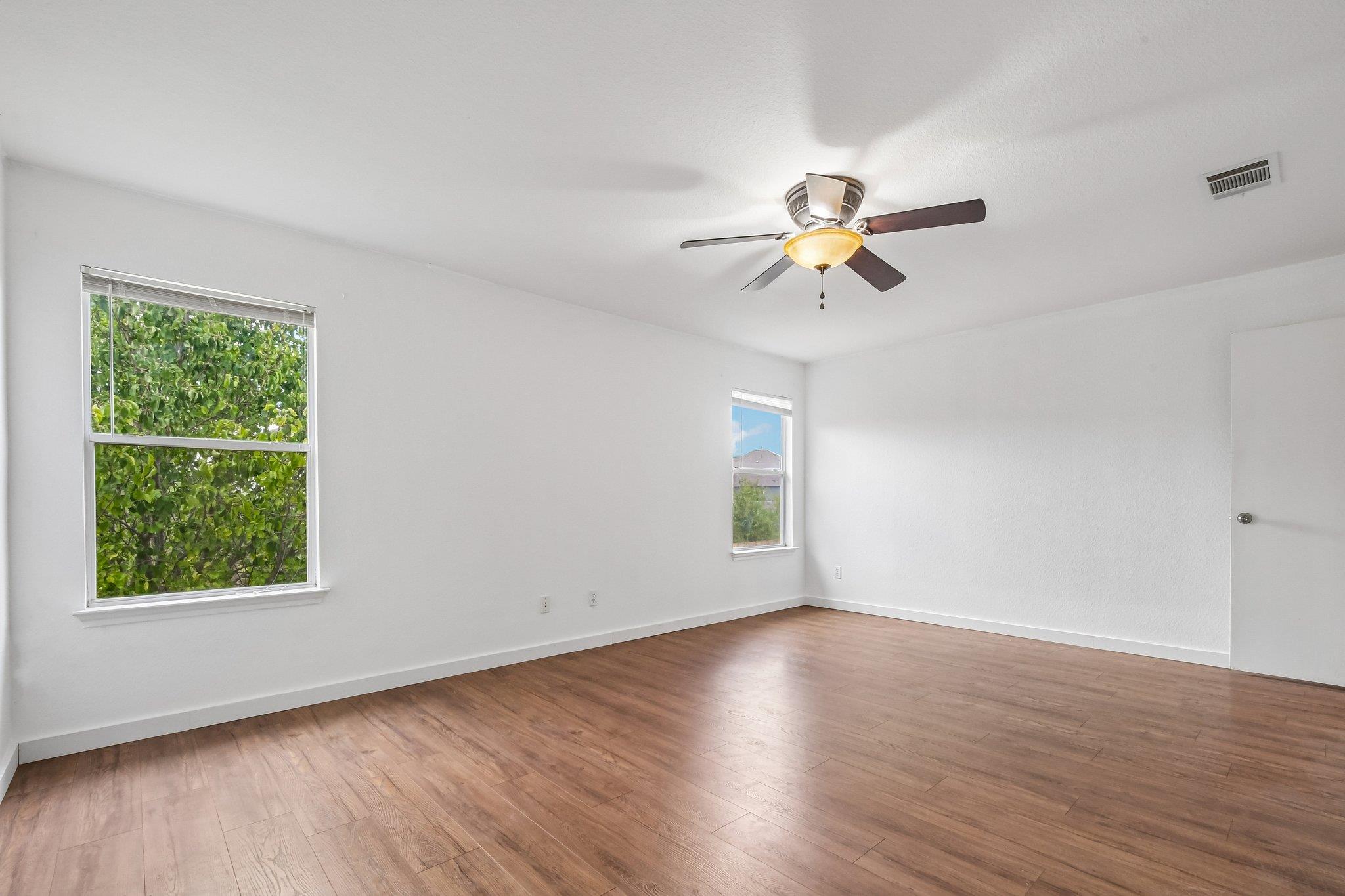 263 Quarter Ave