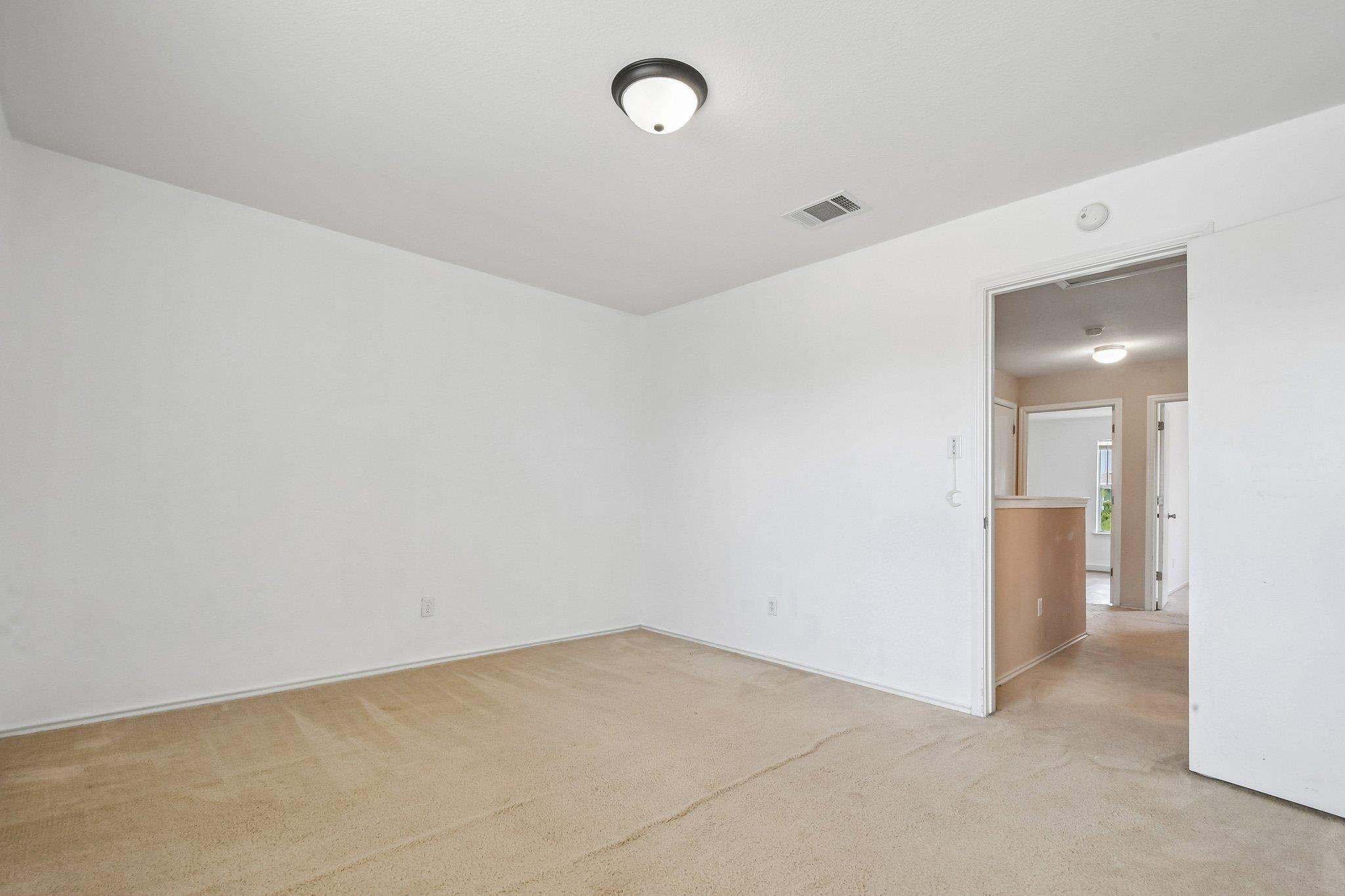 263 Quarter Ave