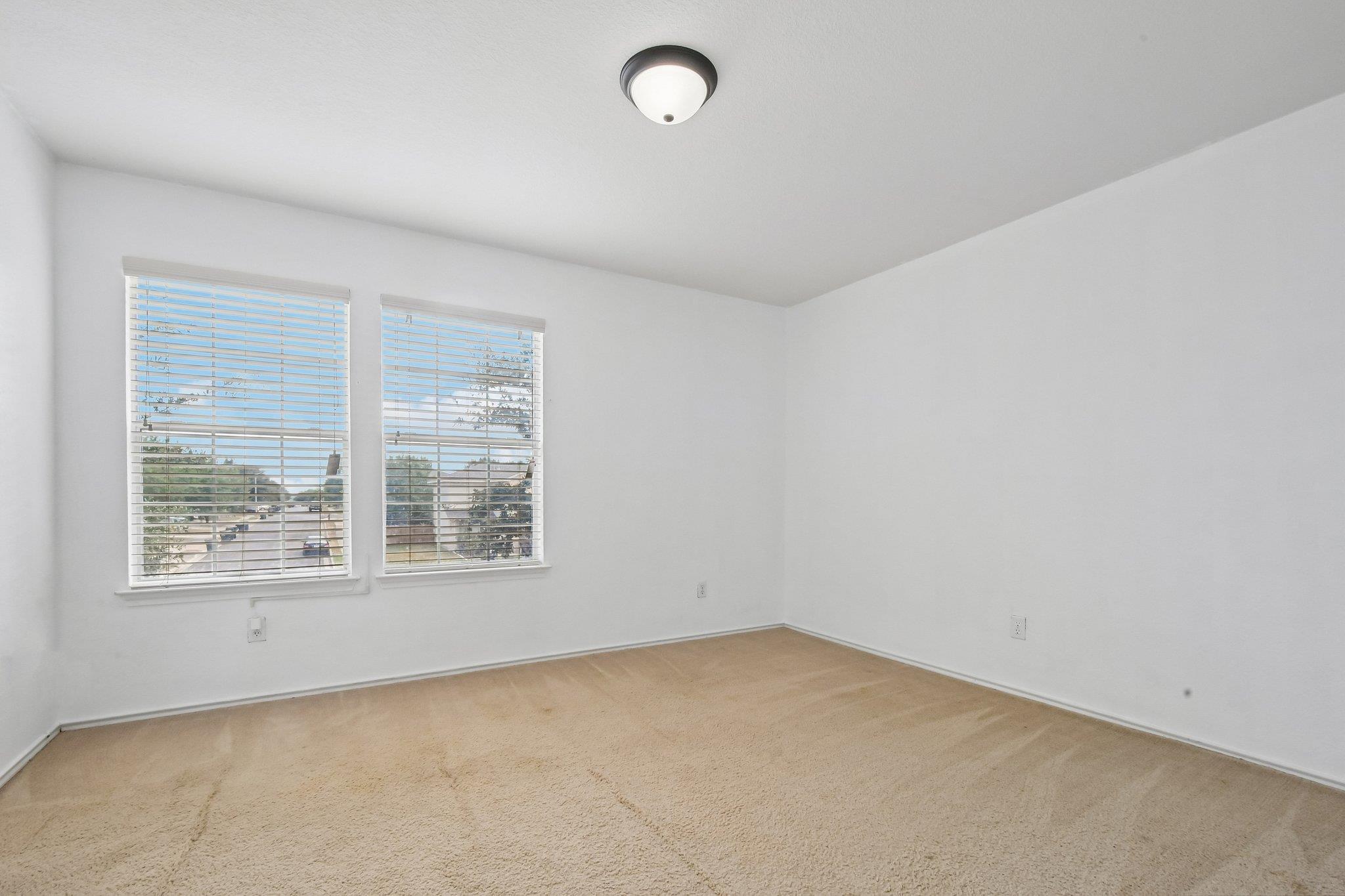 263 Quarter Ave