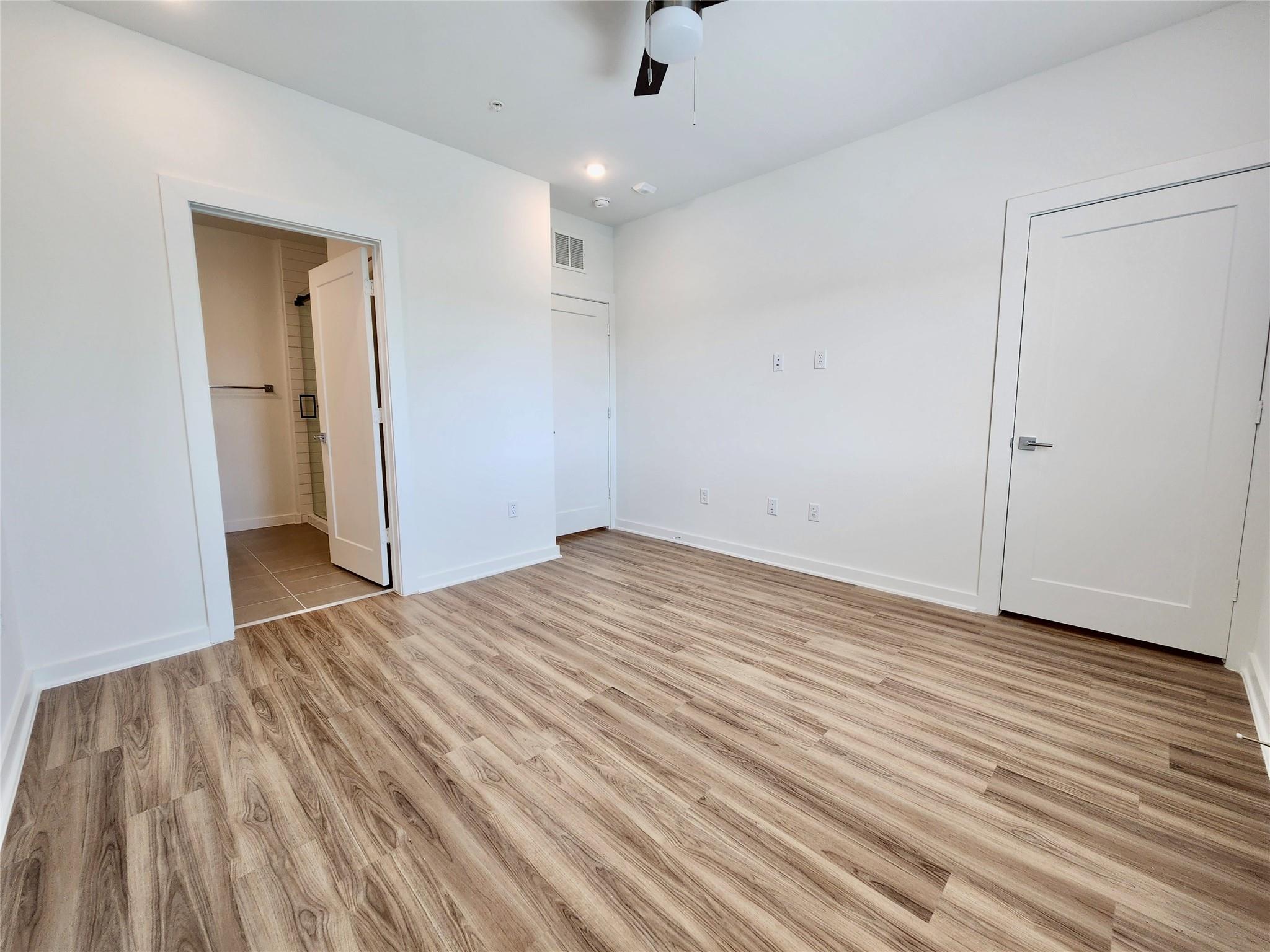 4802 S Congress Ave # 208