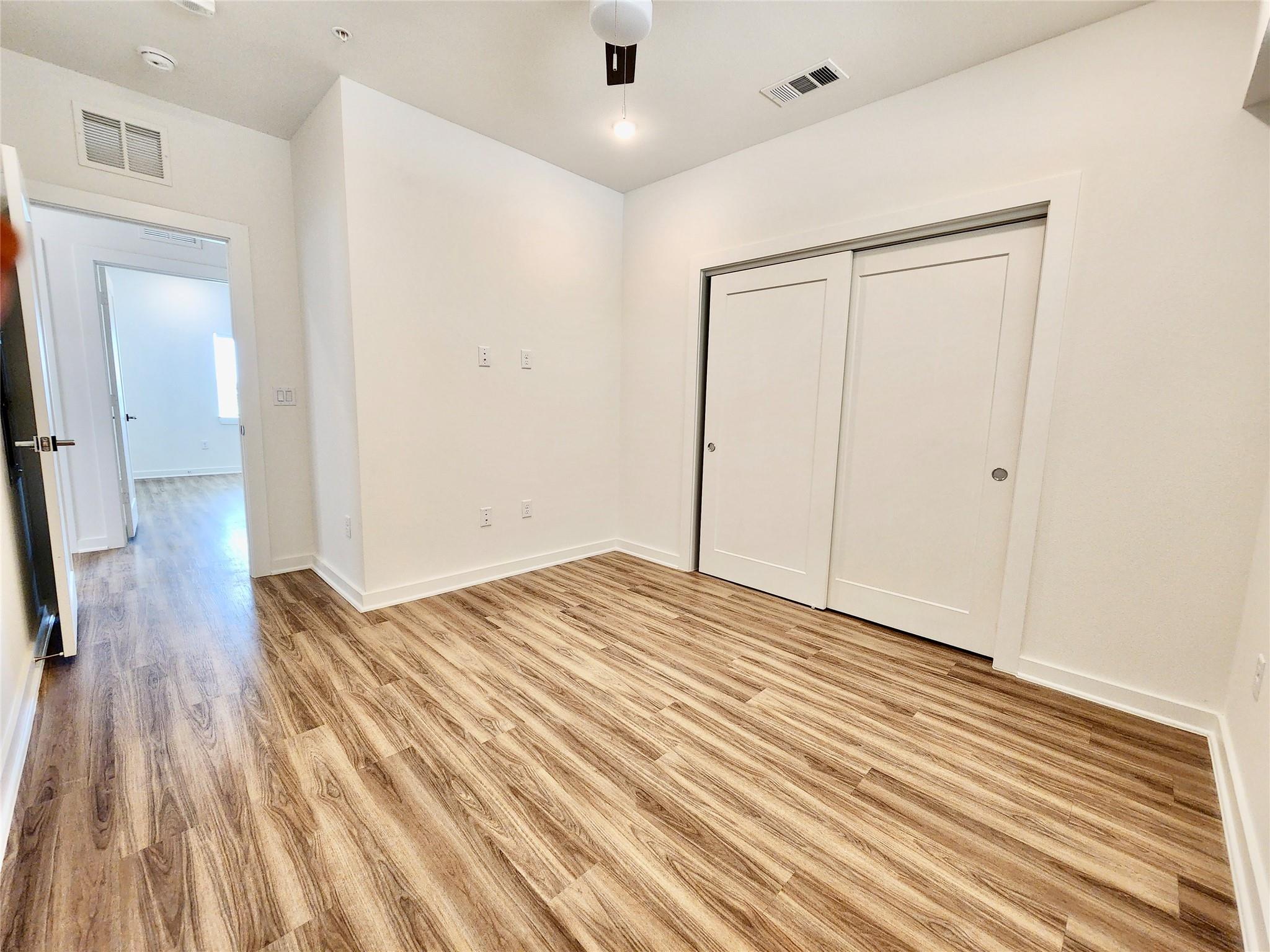 4802 S Congress Ave # 208