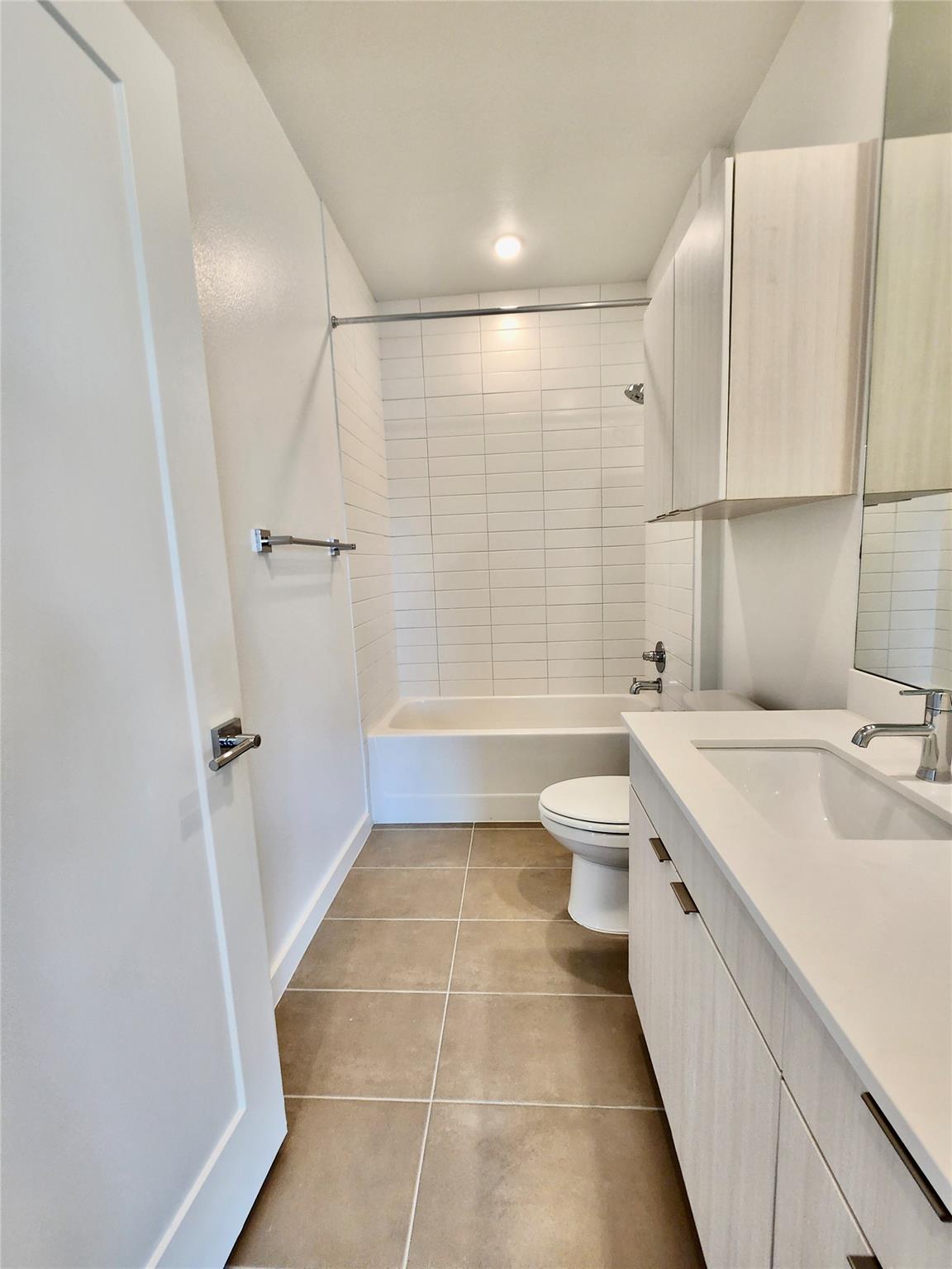 4802 S Congress Ave # 208