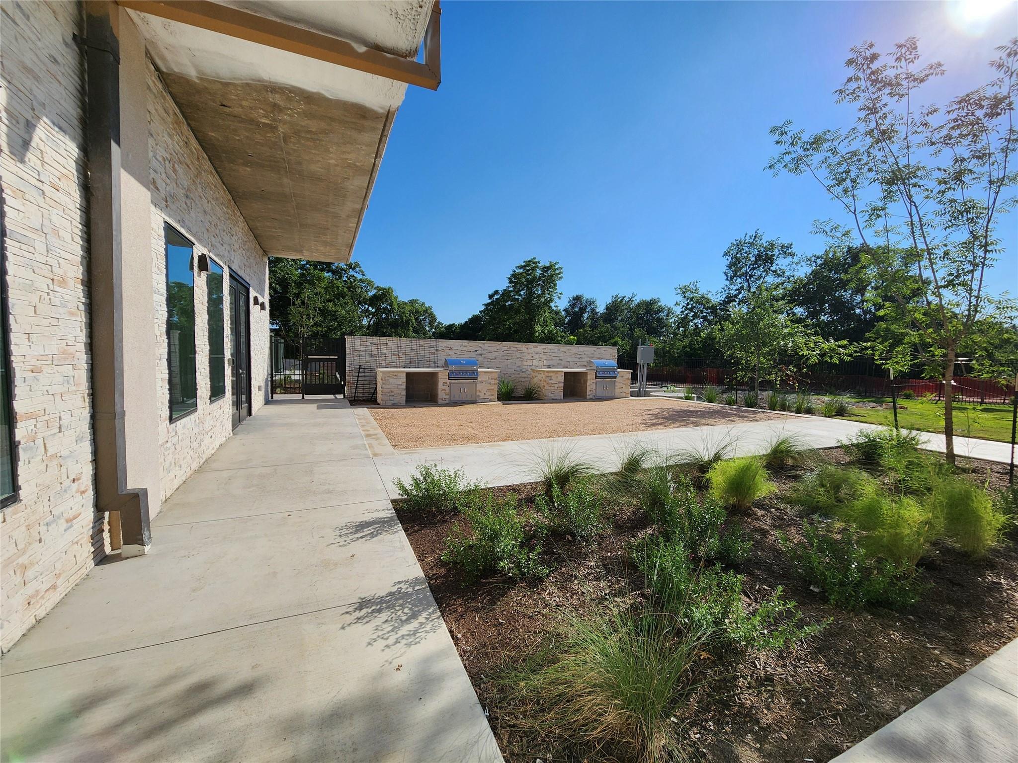 4802 S Congress Ave # 208