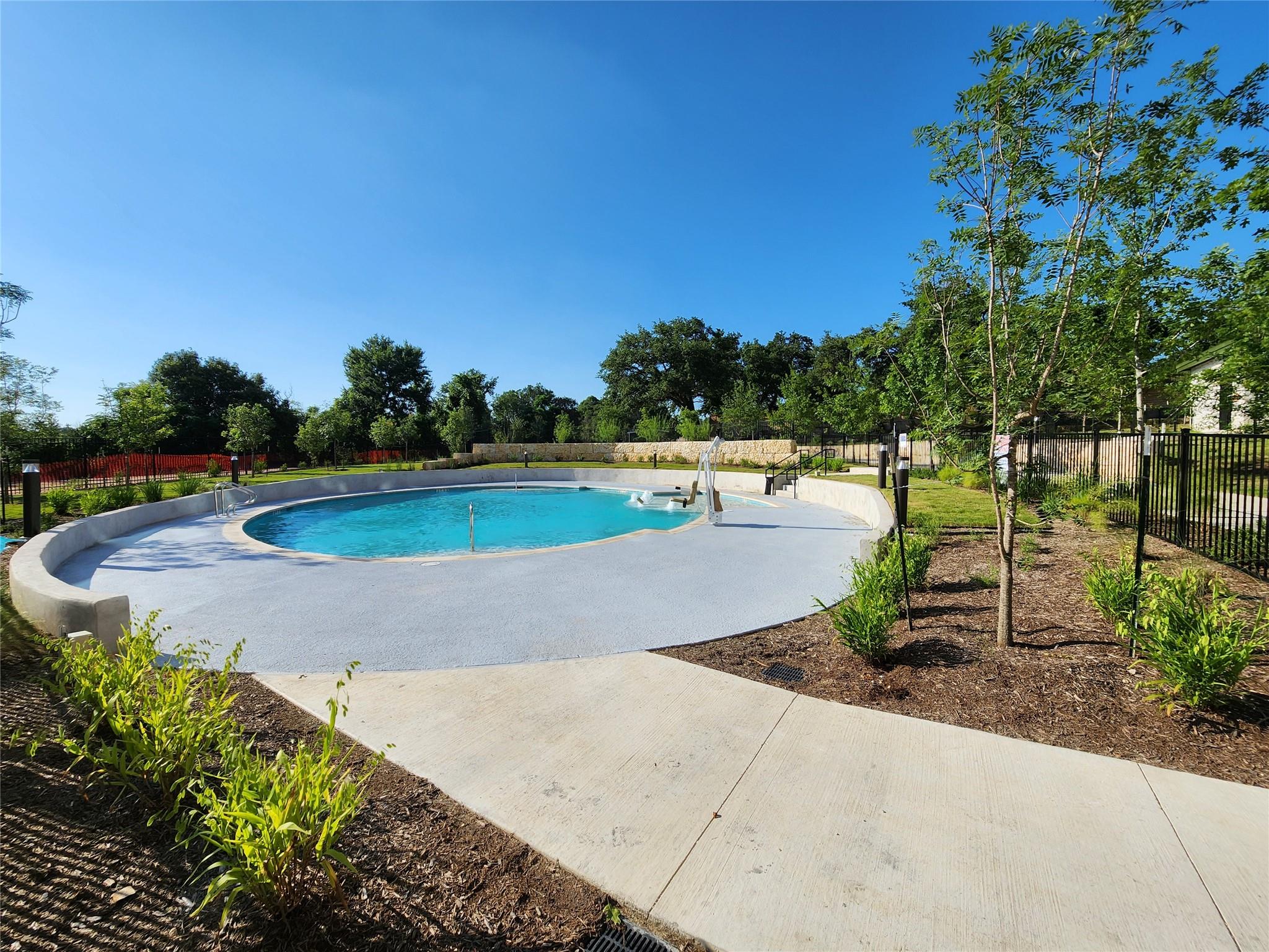 4802 S Congress Ave # 208