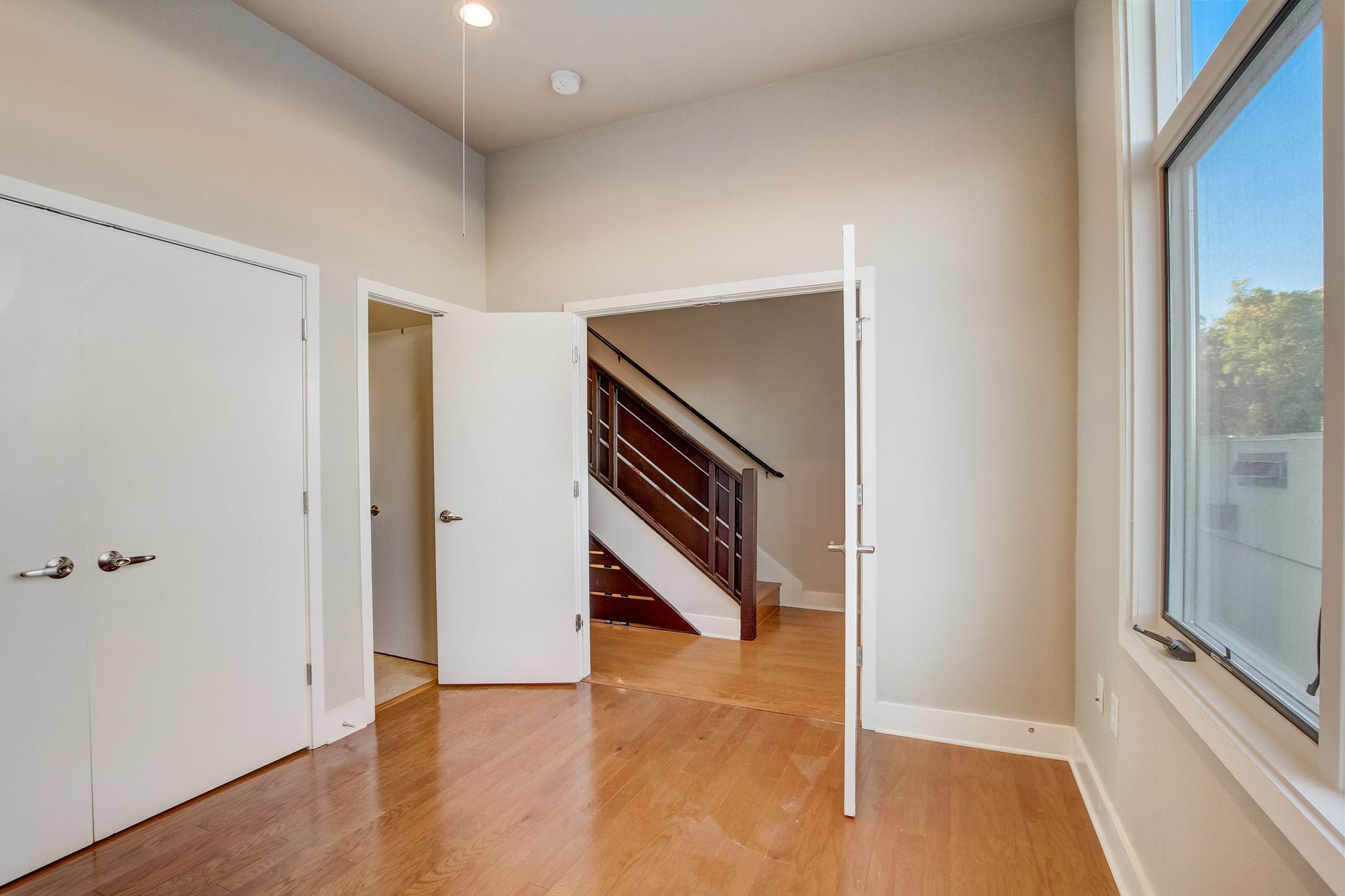 1702 S Lamar BLVD # 11