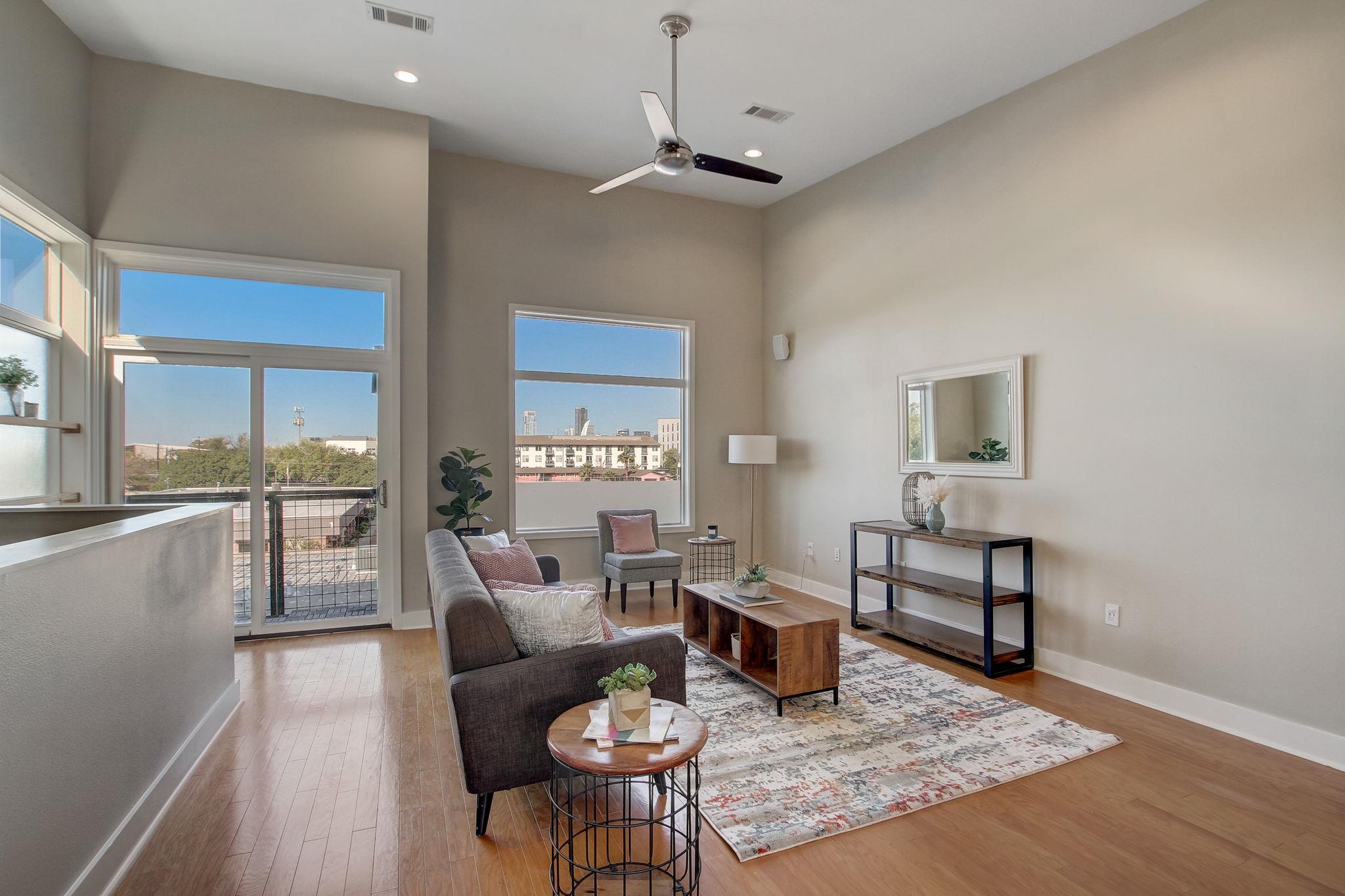 1702 S Lamar BLVD # 11