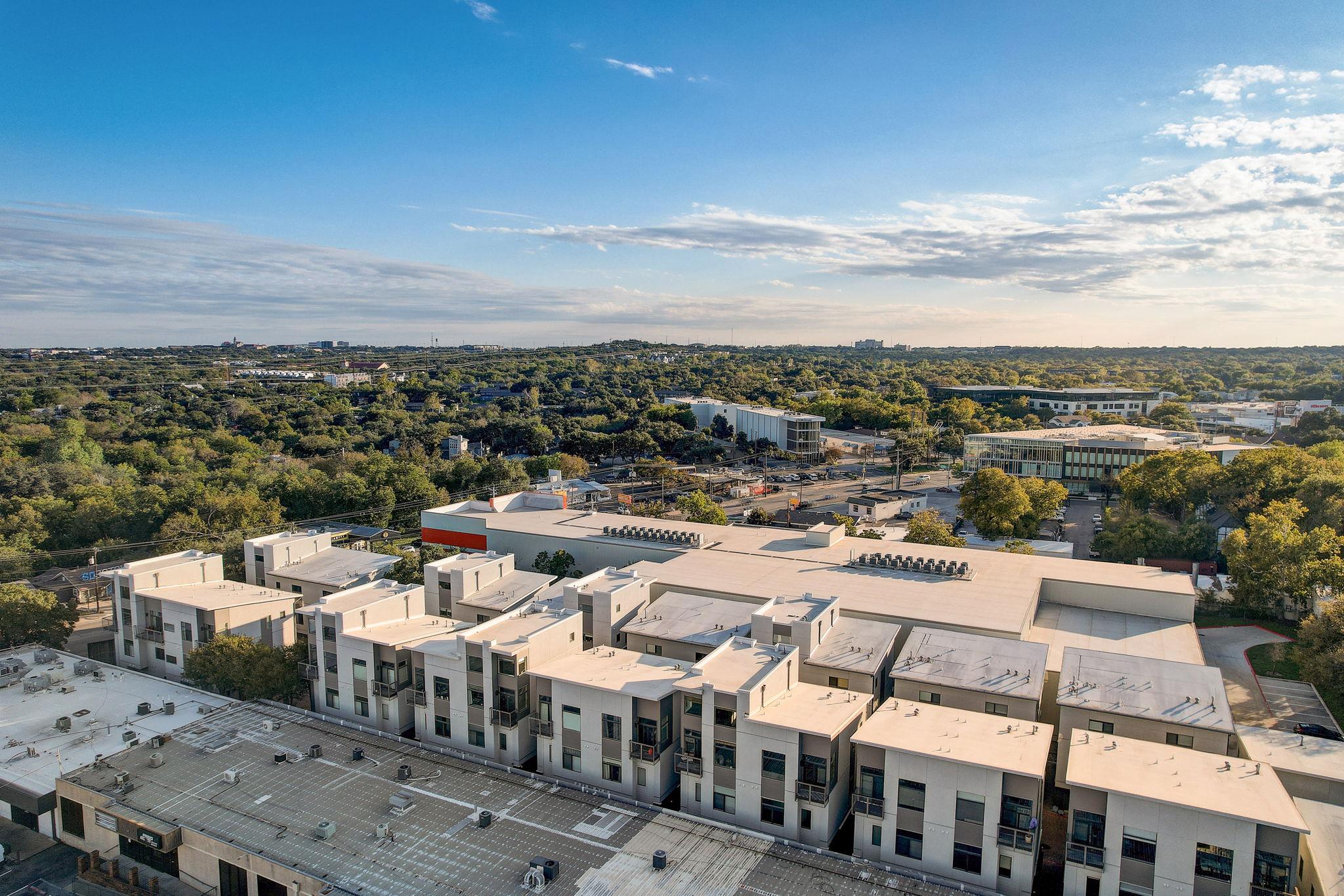 1702 S Lamar BLVD # 11