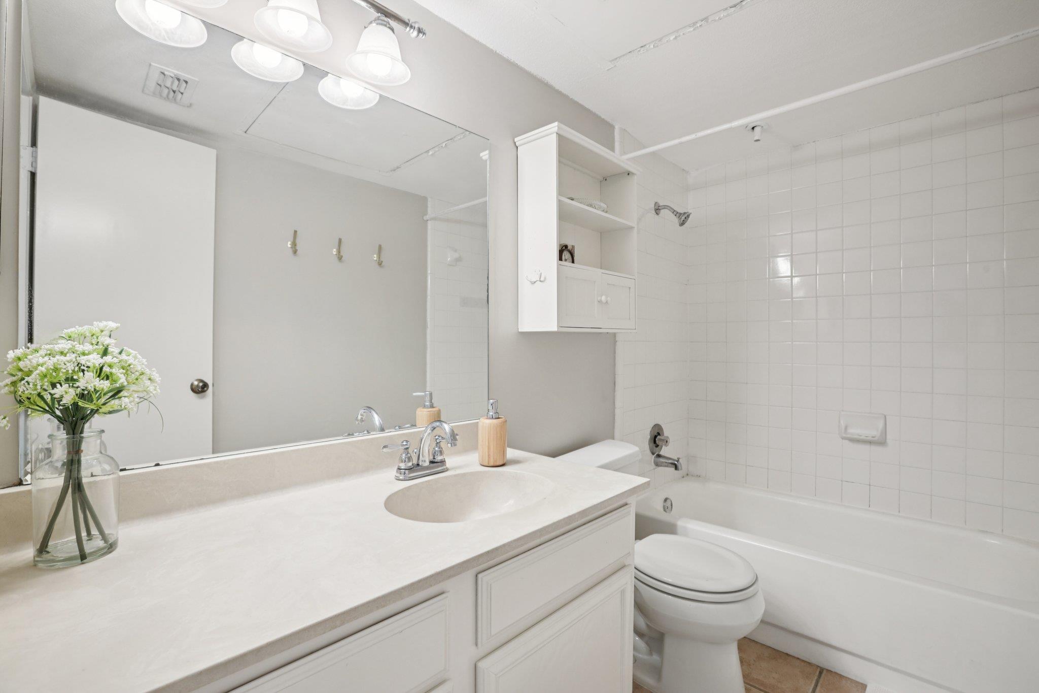 4159 Steck Ave # 240