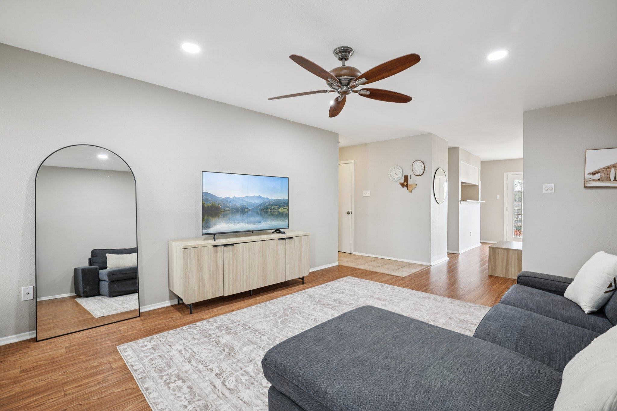 4159 Steck Ave # 240