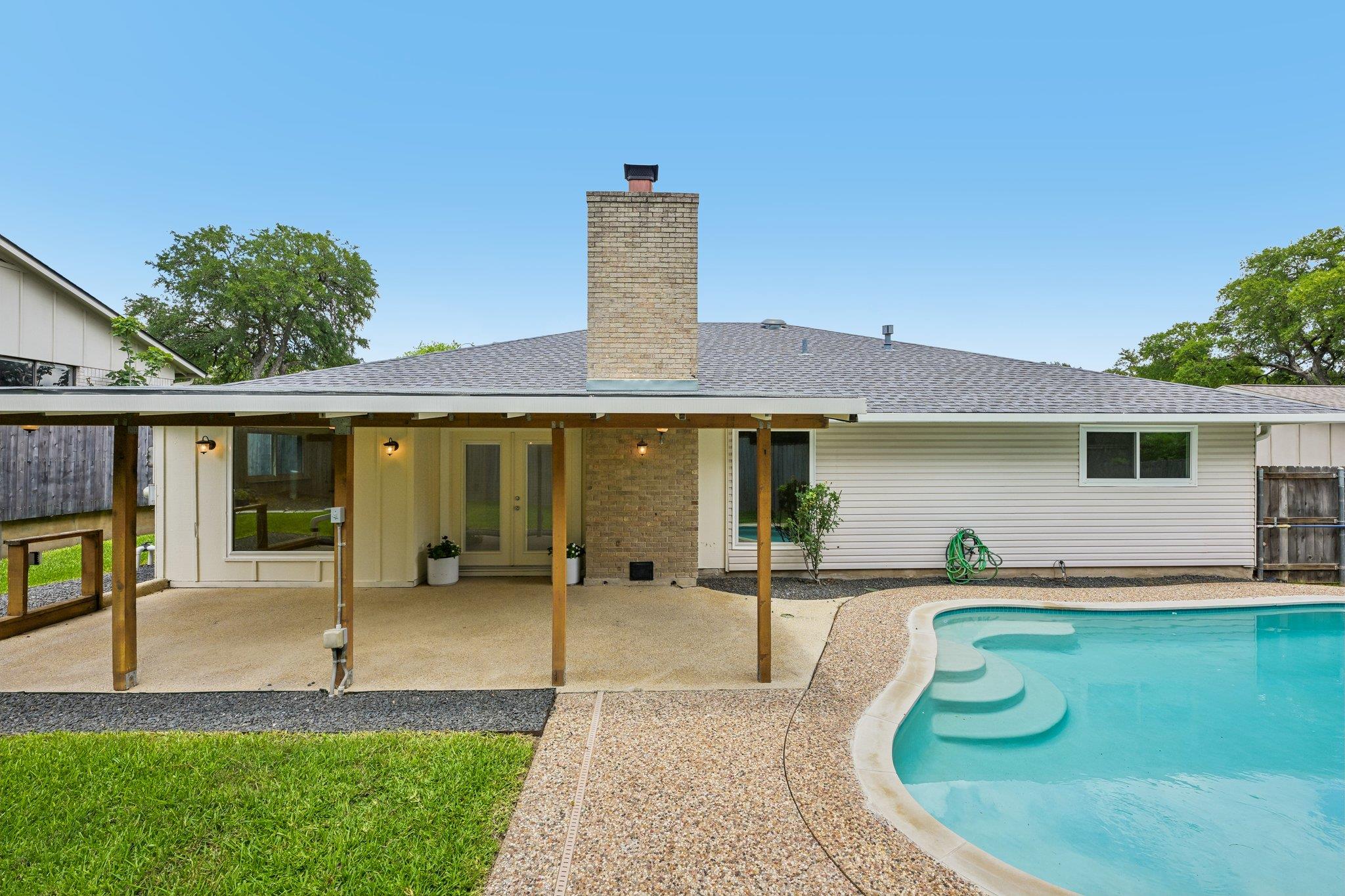 2717 Charlesworth DR