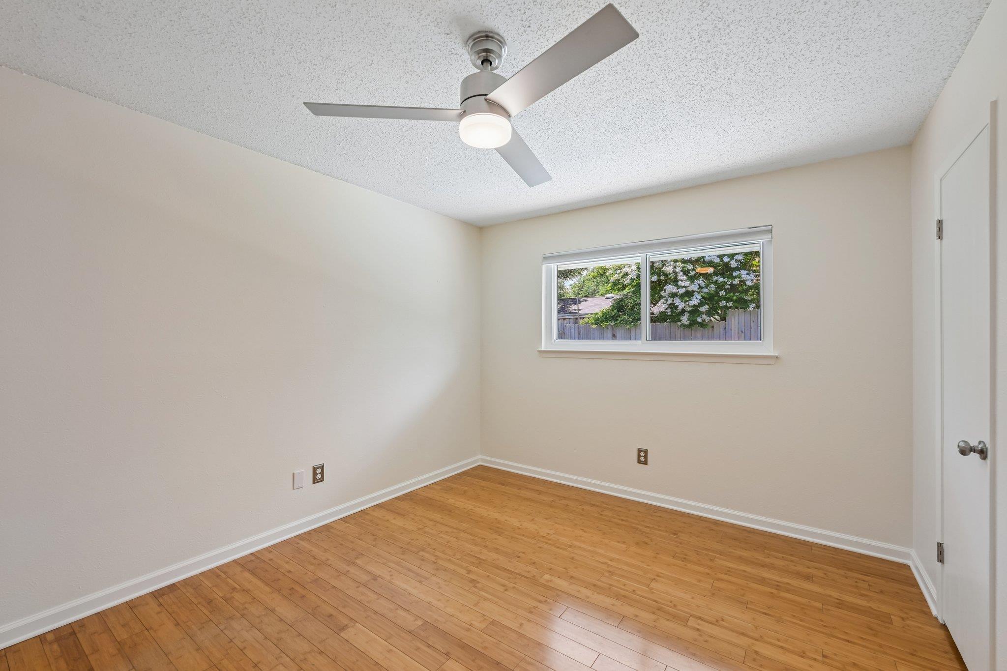 2717 Charlesworth DR
