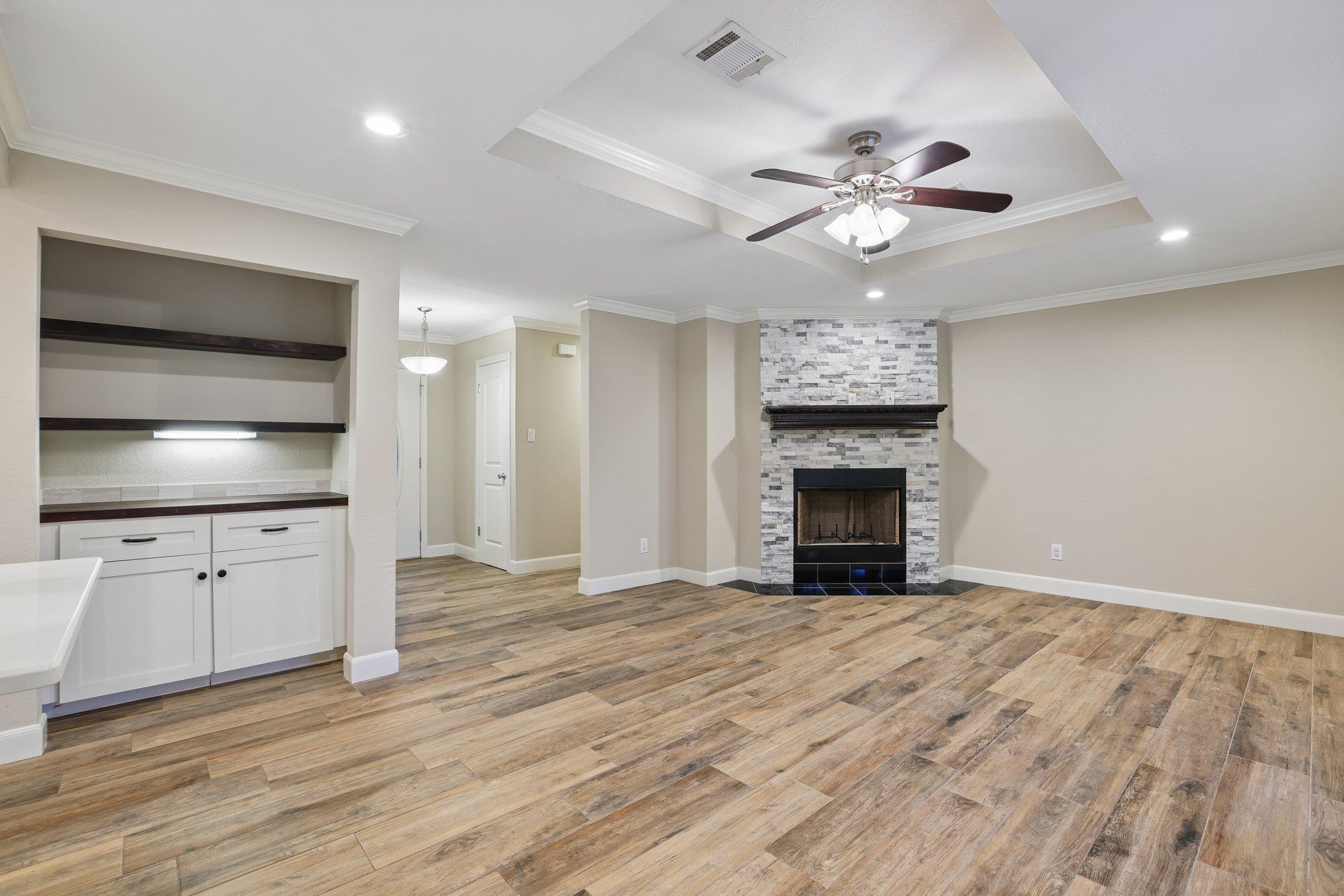 810 Vogel DR