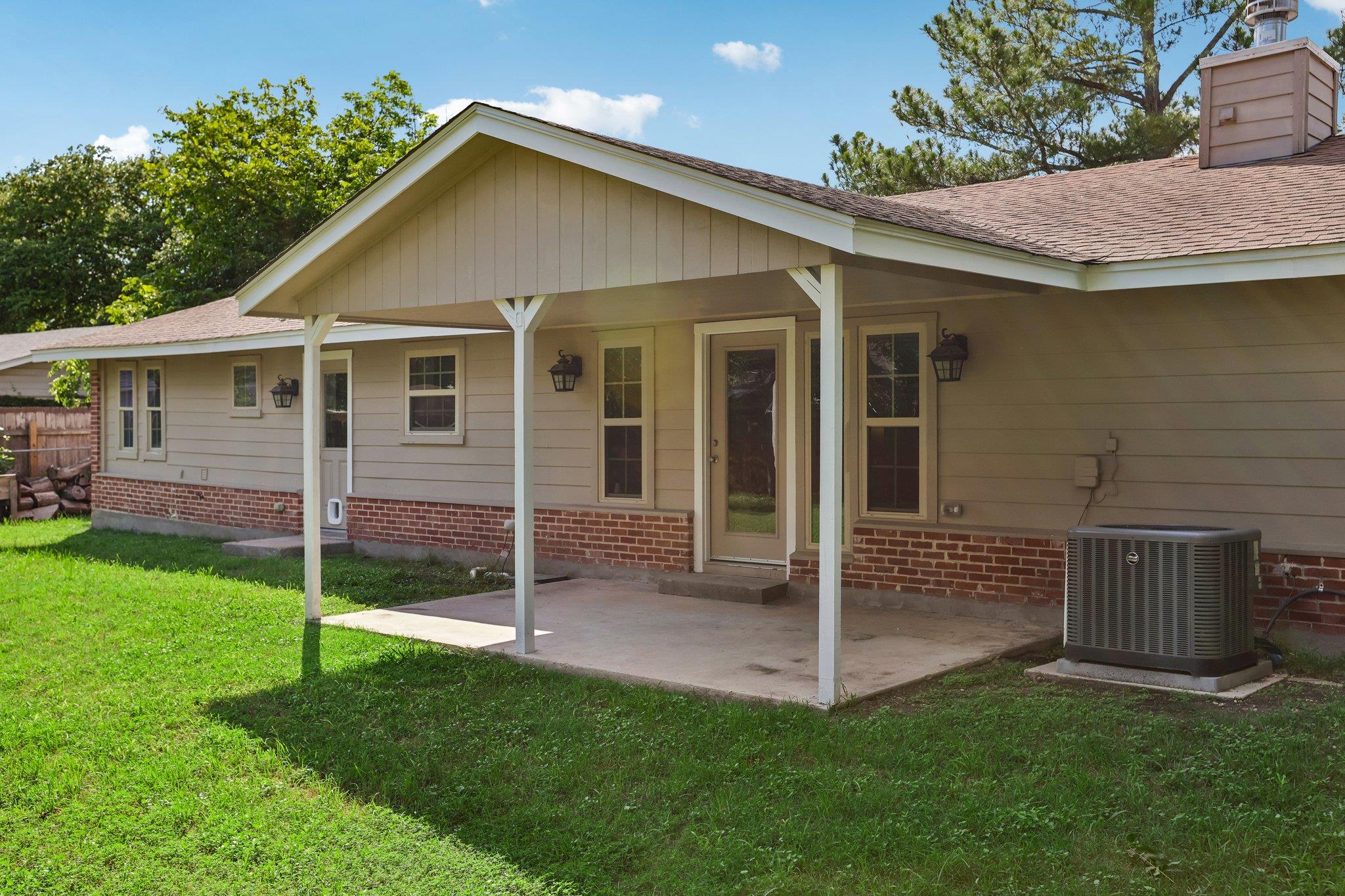 810 Vogel DR