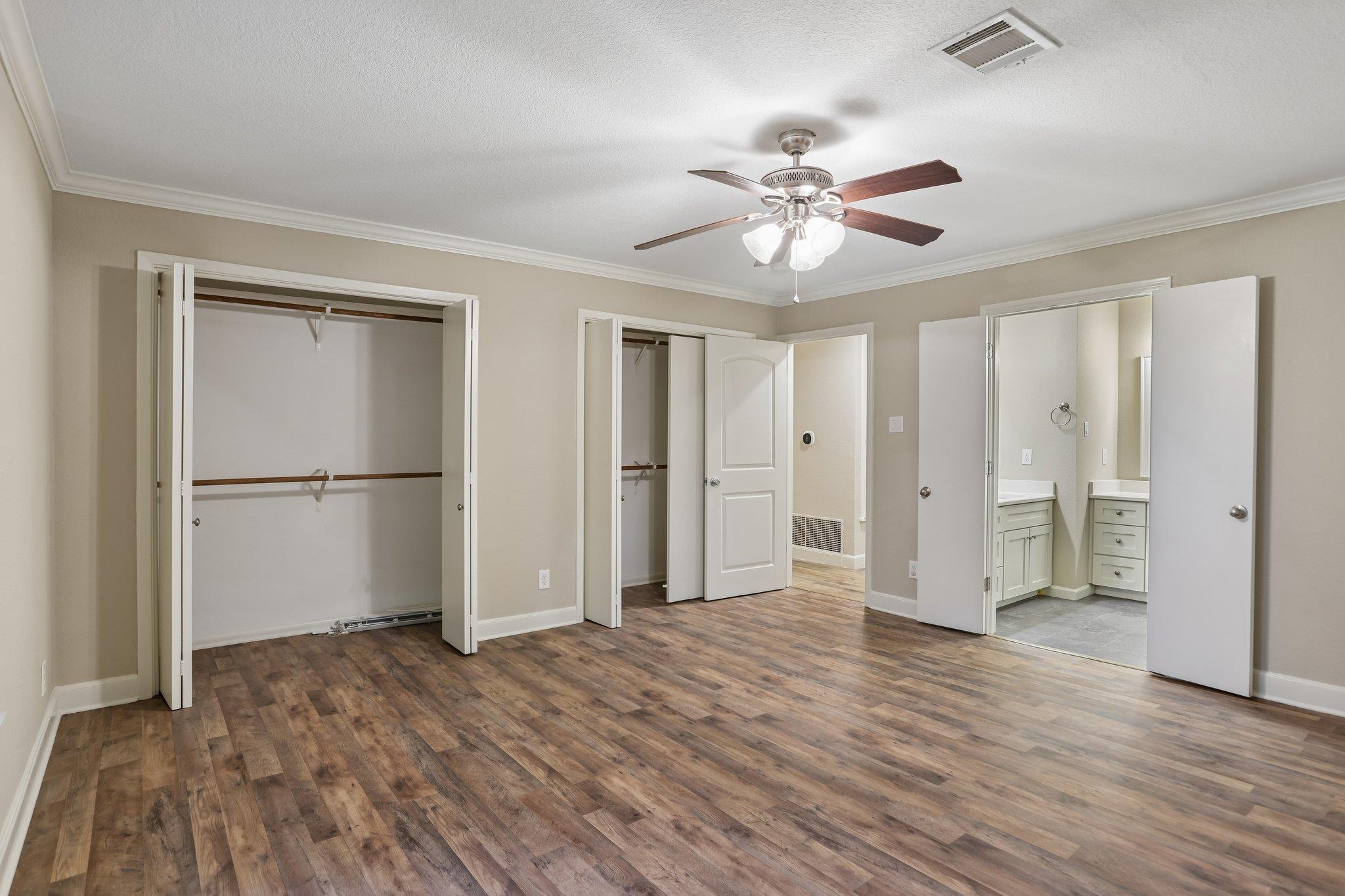810 Vogel DR