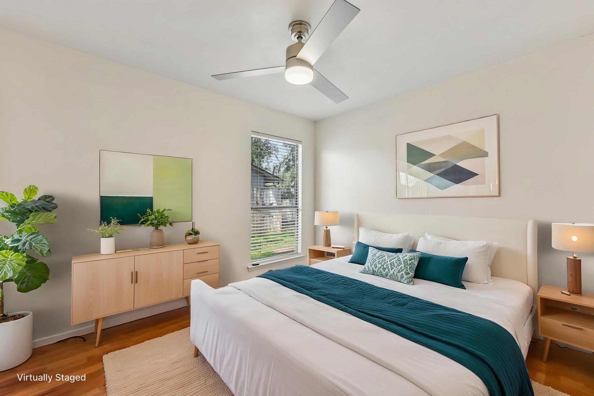 1204 Glen CV