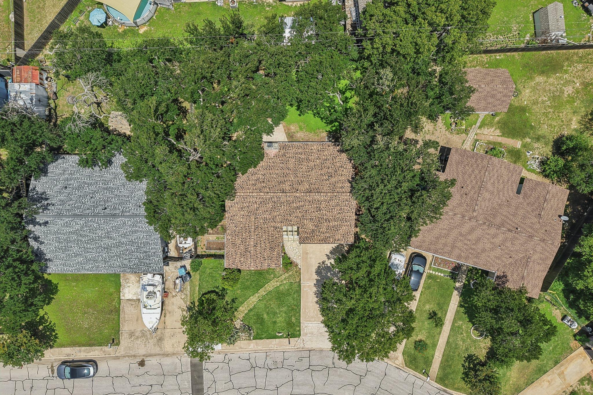 1204 Glen CV