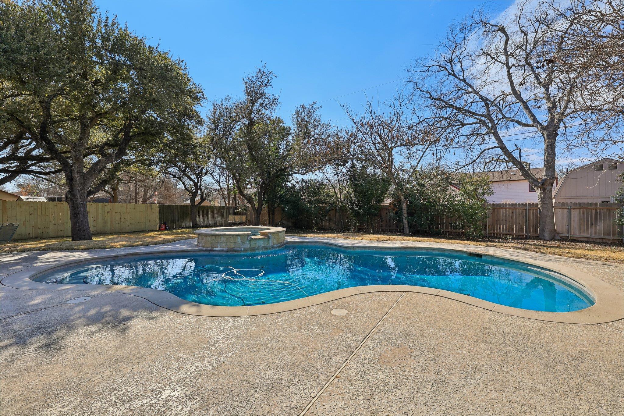 1600 Wood Rock DR