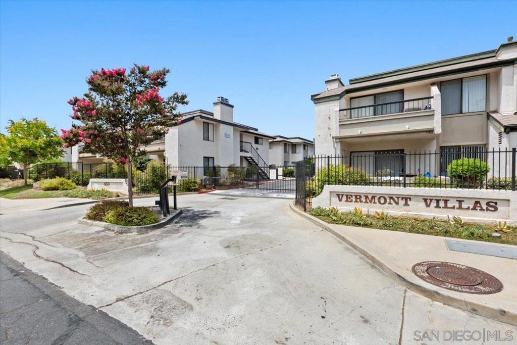 450 W Vermont 605