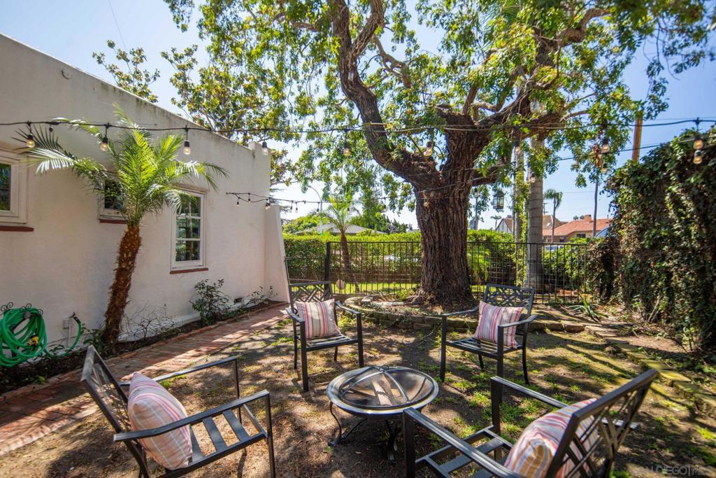 2710 Chatsworth Blvd