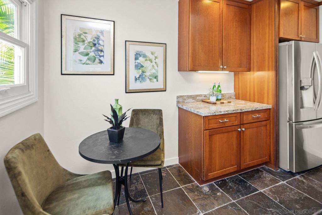 2710 Chatsworth Blvd