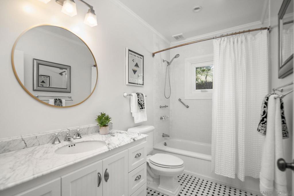 2710 Chatsworth Blvd