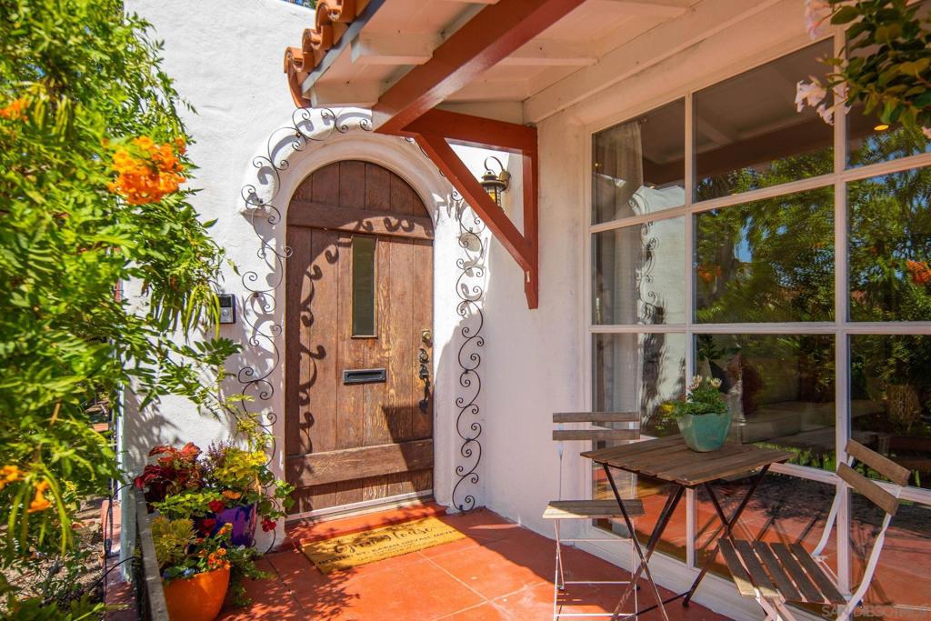 2710 Chatsworth Blvd