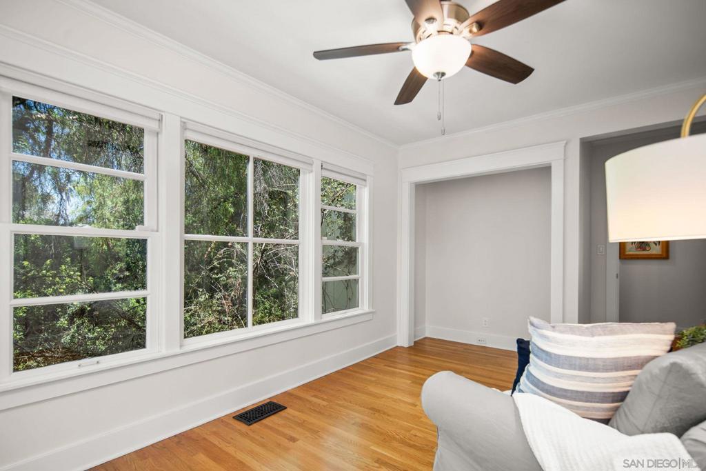 2710 Chatsworth Blvd